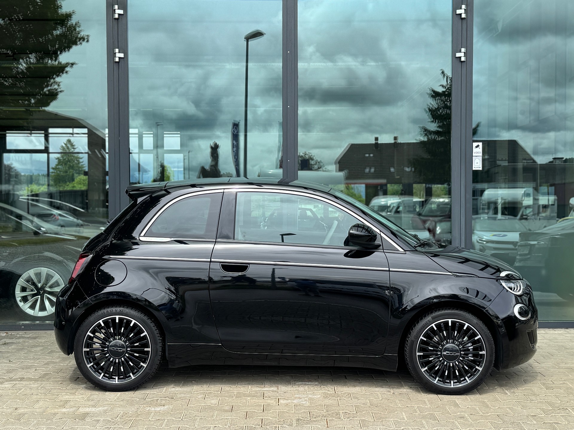 FIAT 500 electric 87 kW La Prima-image-6