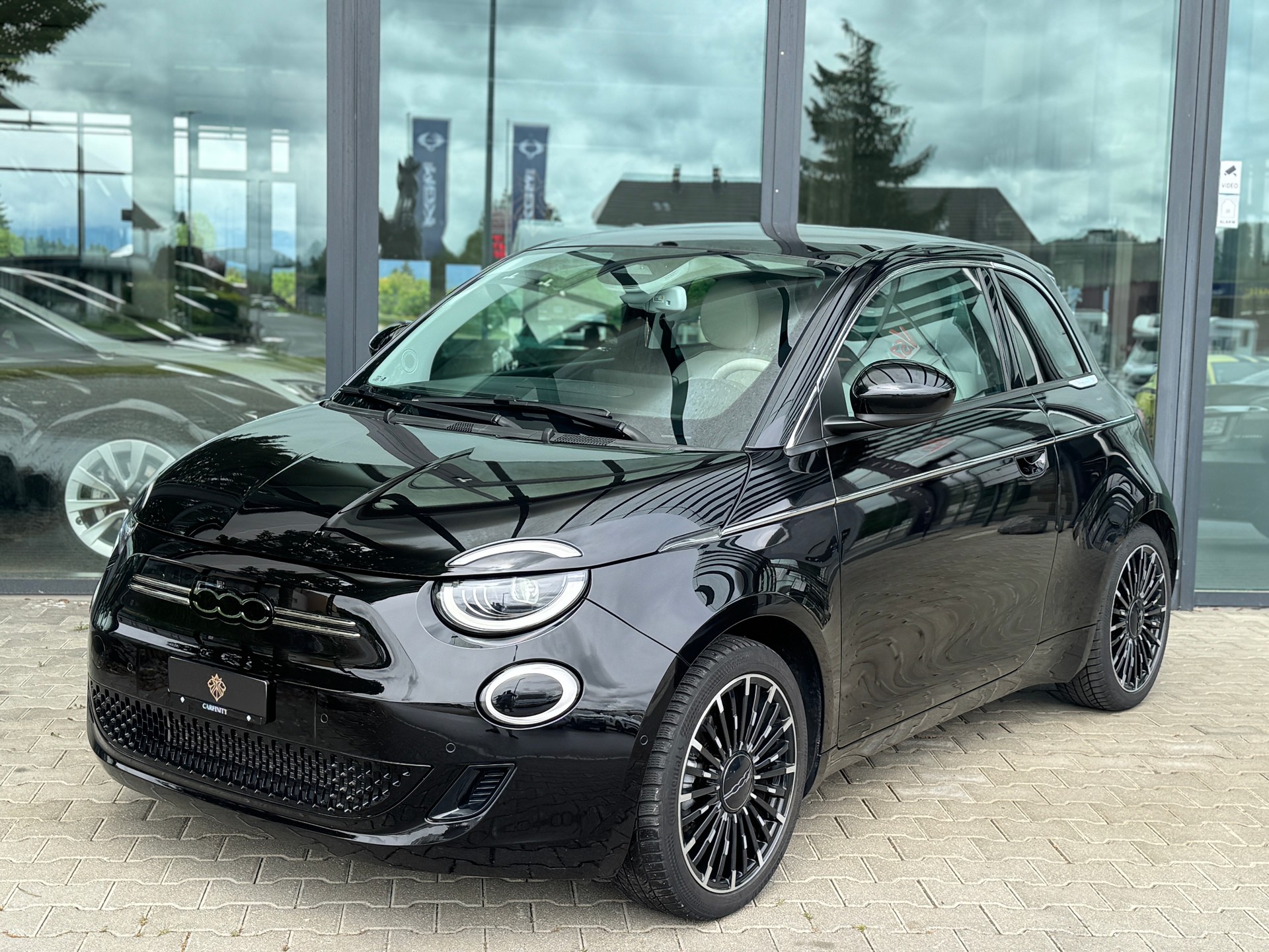 FIAT 500 electric 87 kW La Prima-image-2