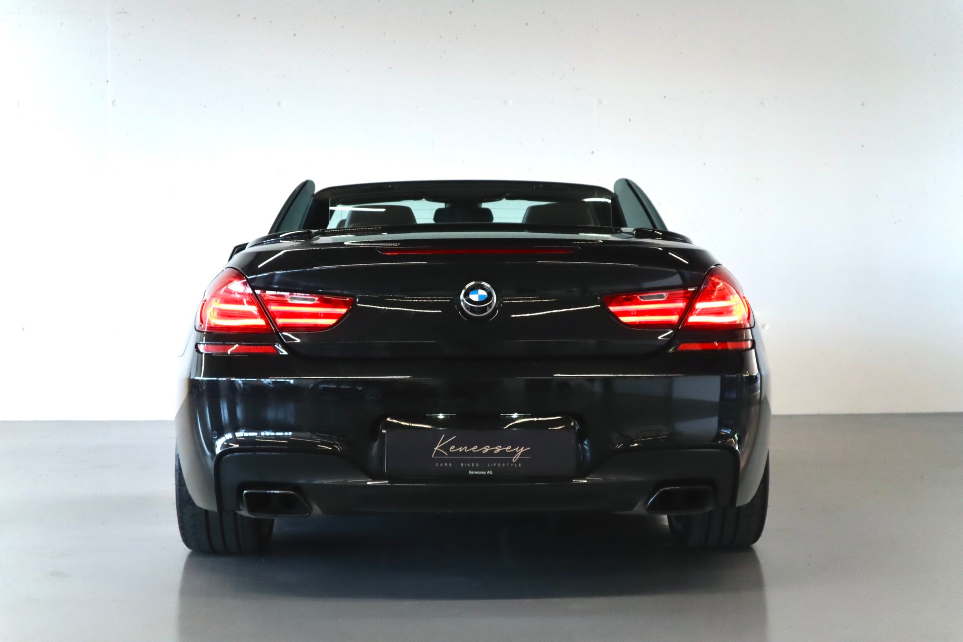 BMW 650i Cabrio-image-4