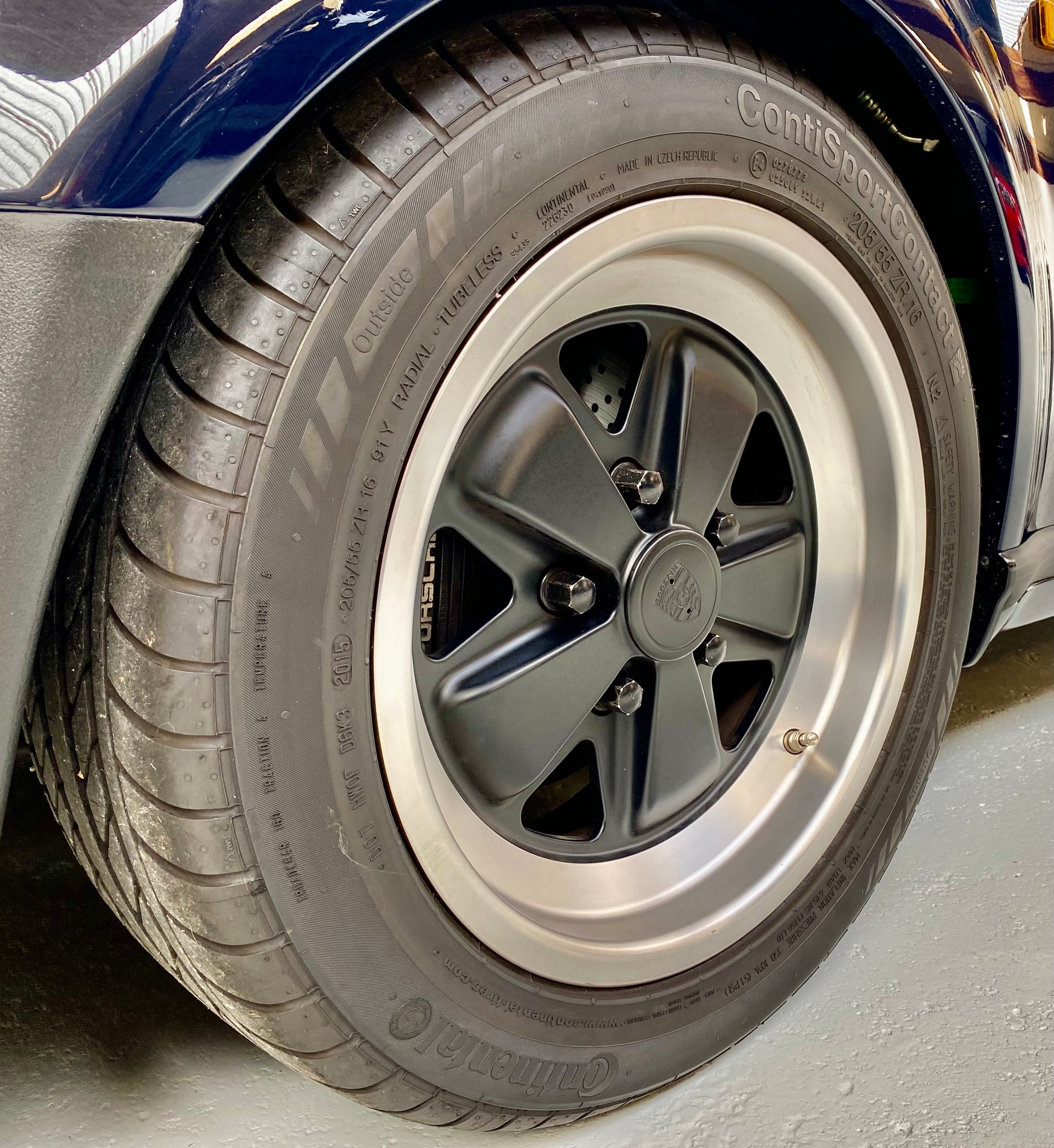 PORSCHE 930 turbo 3.3-image-4