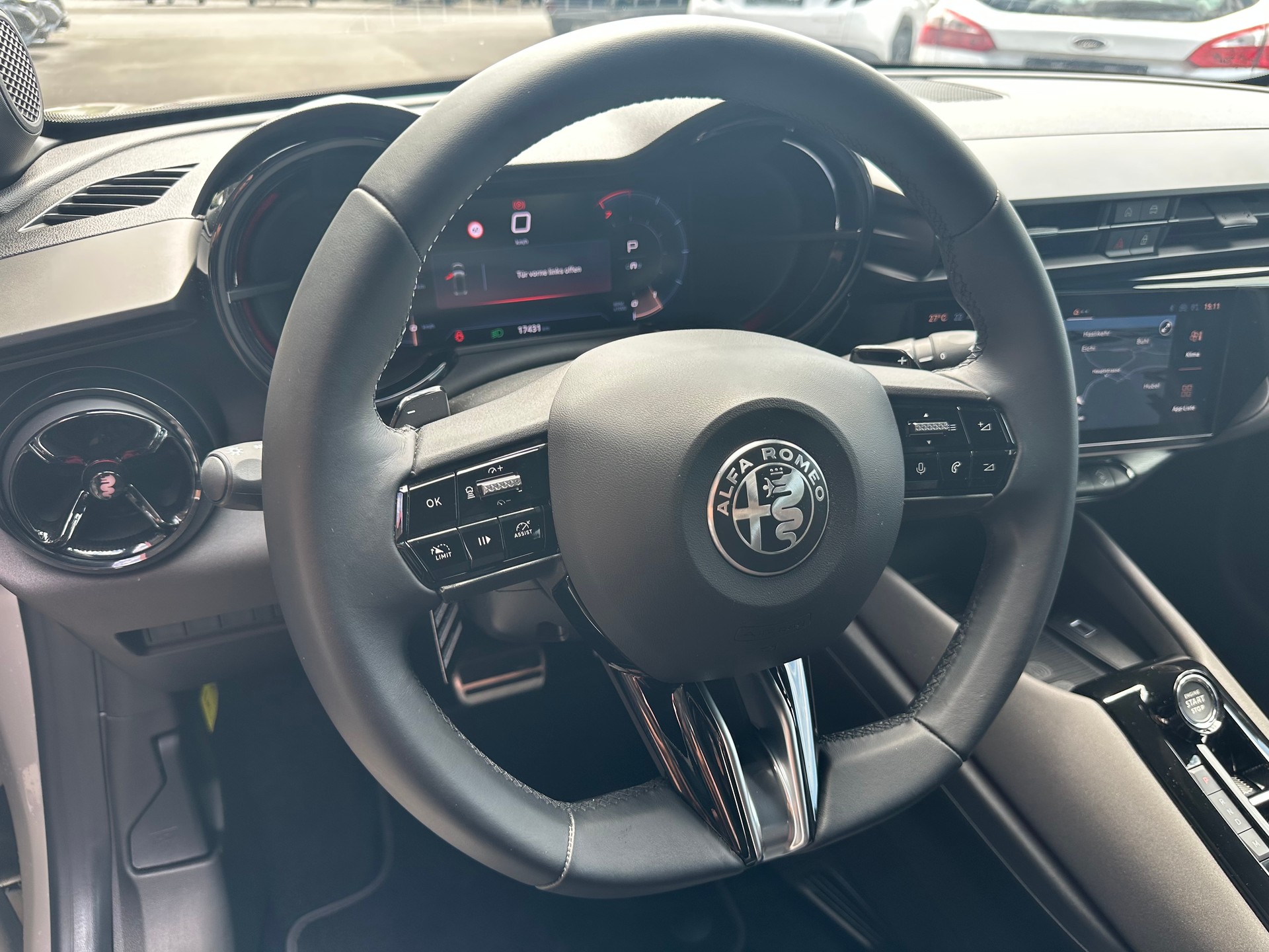 ALFA ROMEO Junior 1.2 48V Hybrid Speciale Pack Tech-image-6