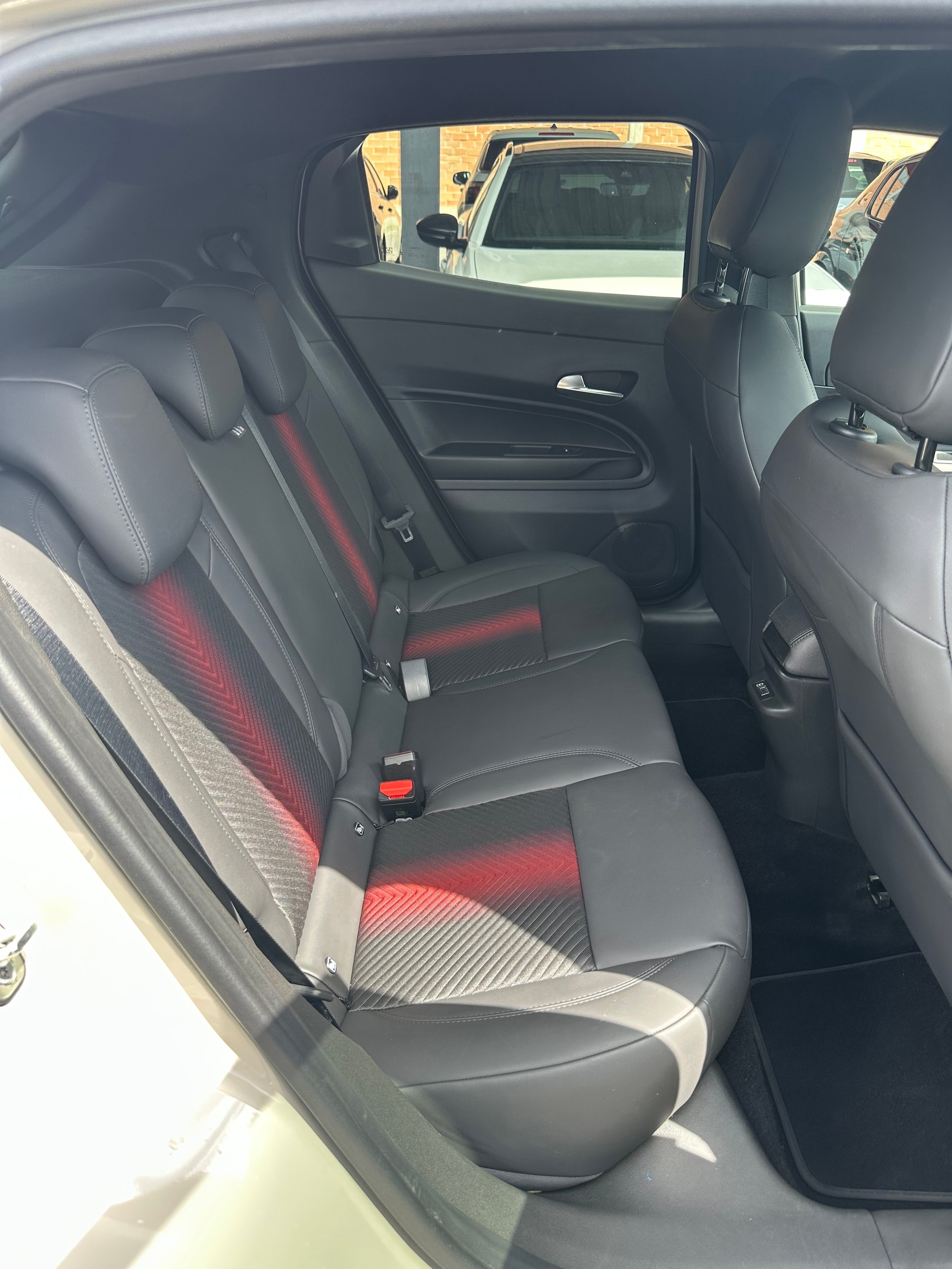 ALFA ROMEO Junior 1.2 48V Hybrid Speciale Pack Tech-image-13