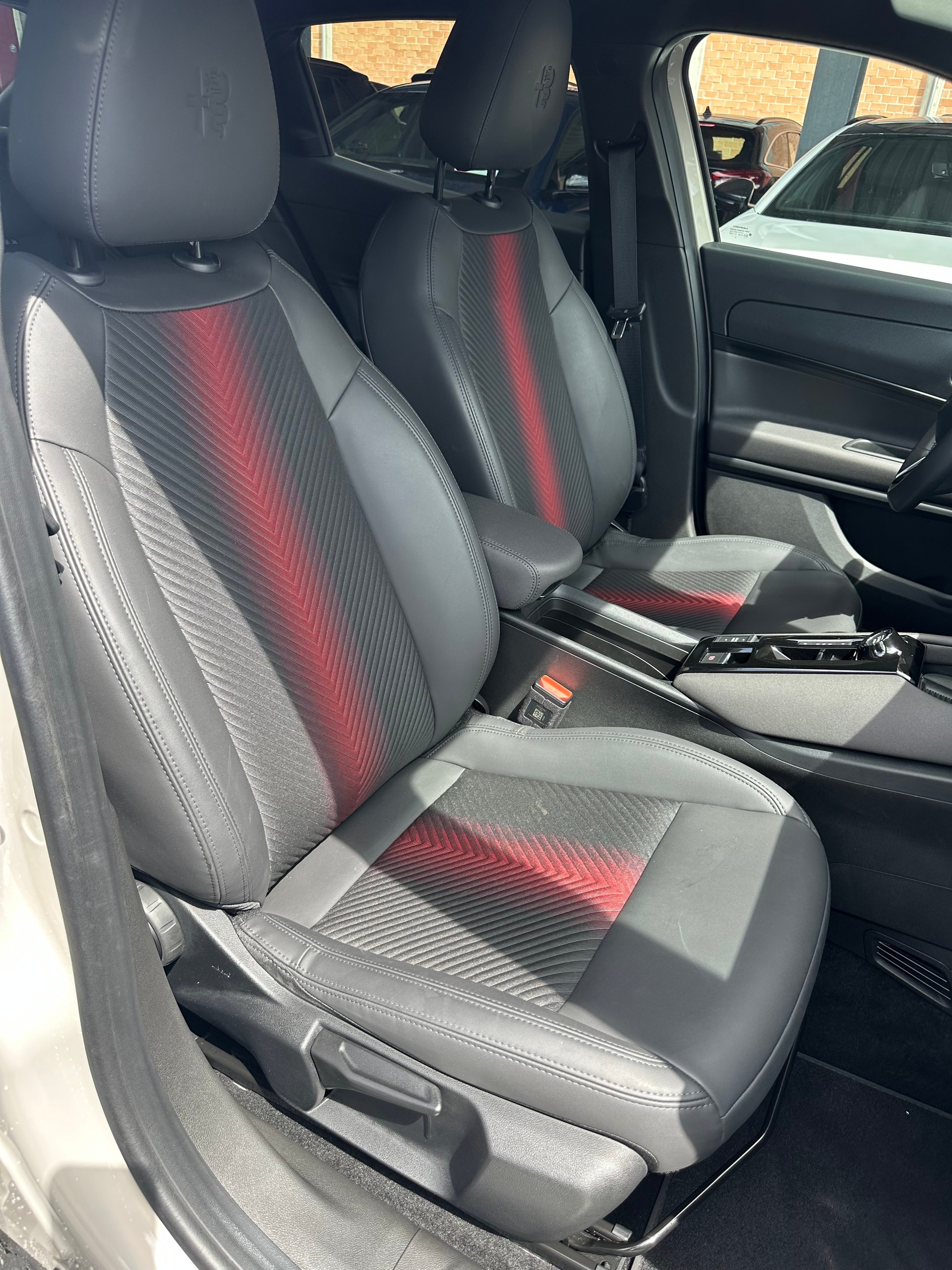 ALFA ROMEO Junior 1.2 48V Hybrid Speciale Pack Tech-image-10