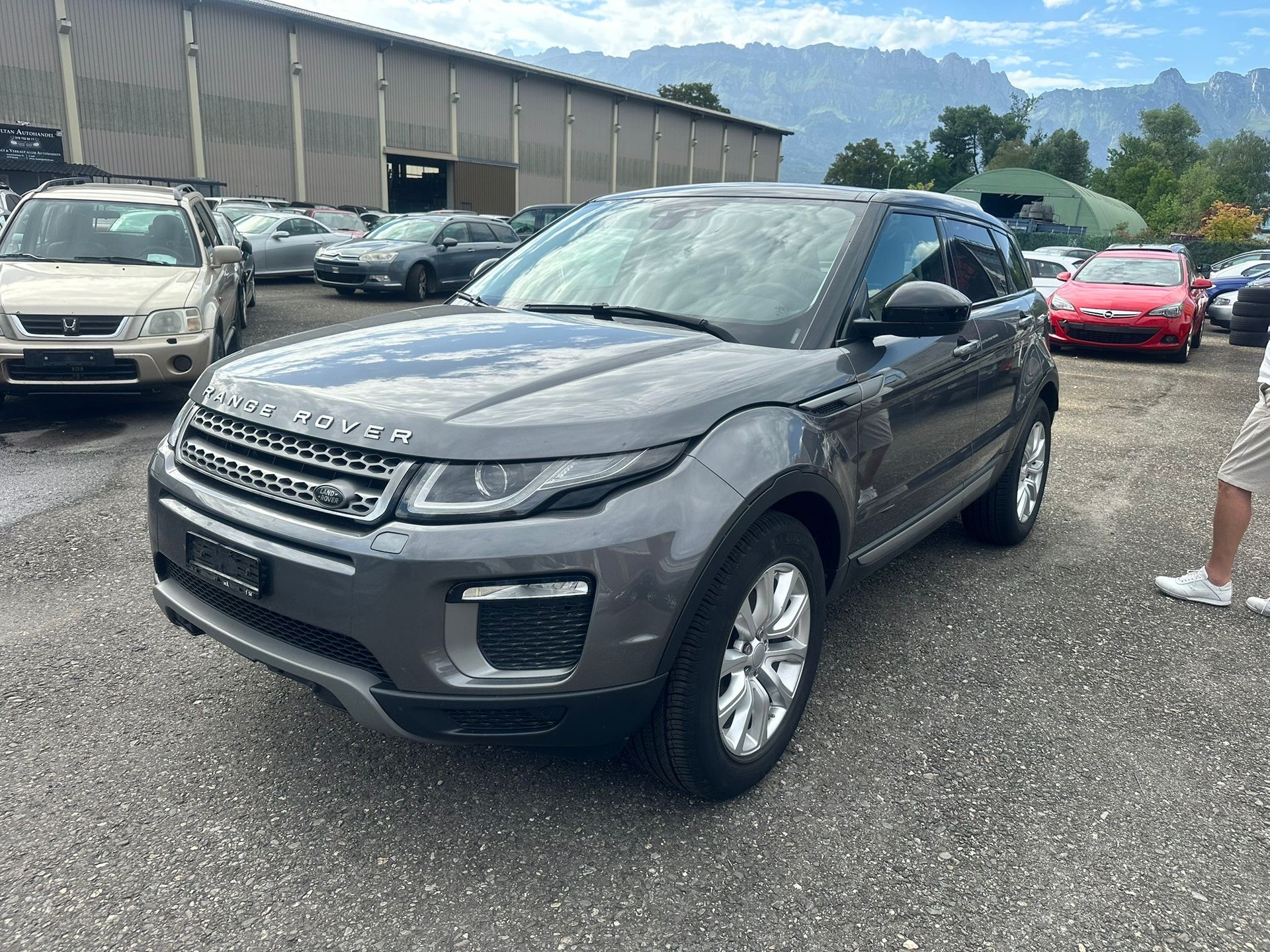 LAND ROVER Range Rover Evoque 2.0 TD4 HSE Dynamic AT9-image-1