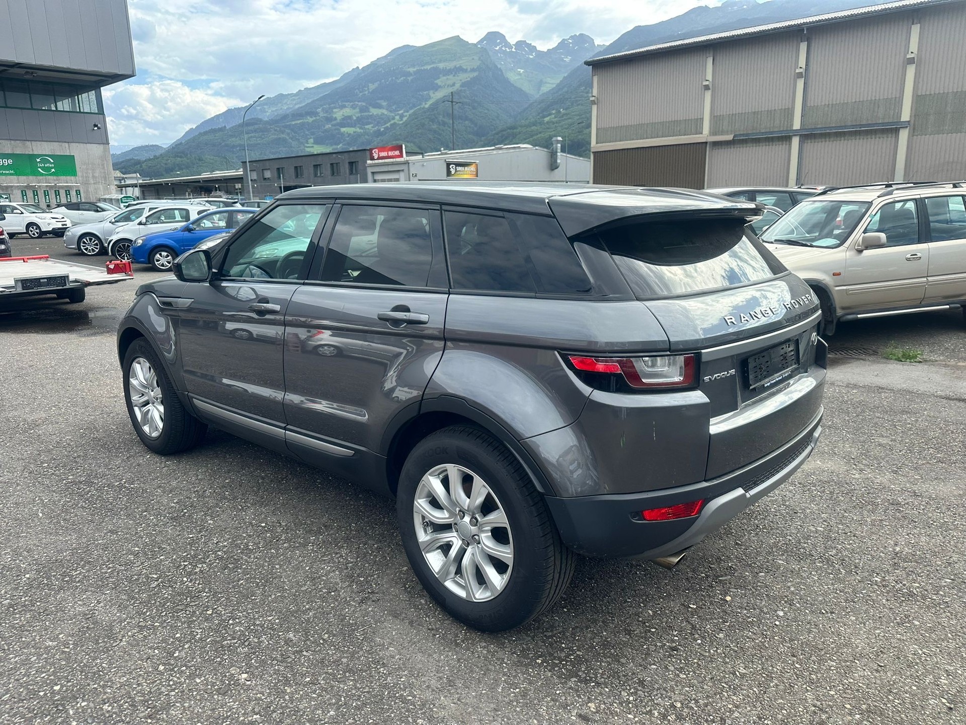 LAND ROVER Range Rover Evoque 2.0 TD4 HSE Dynamic AT9-image-3