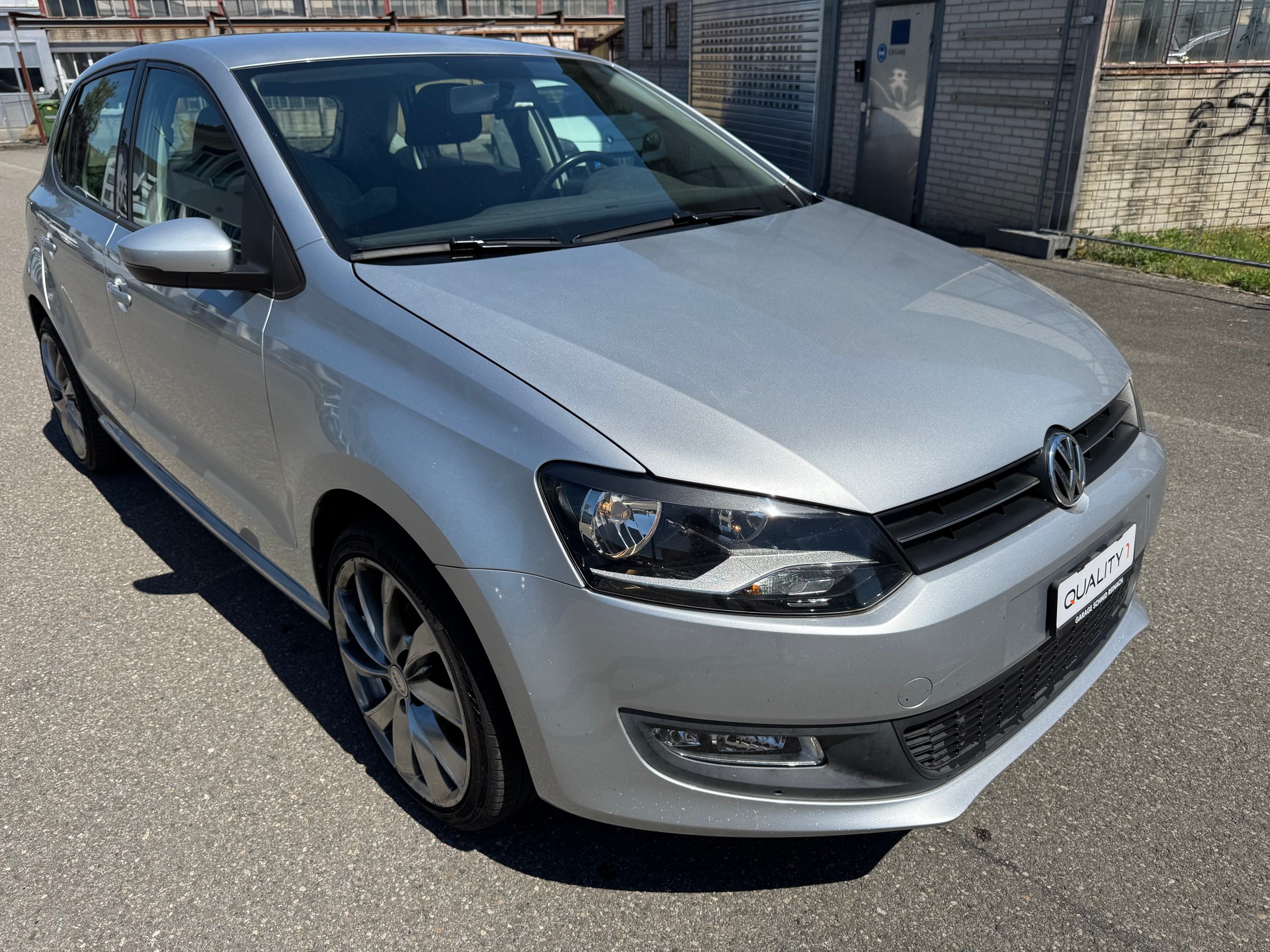 VW Polo 1.4 16V Trendline-image-2