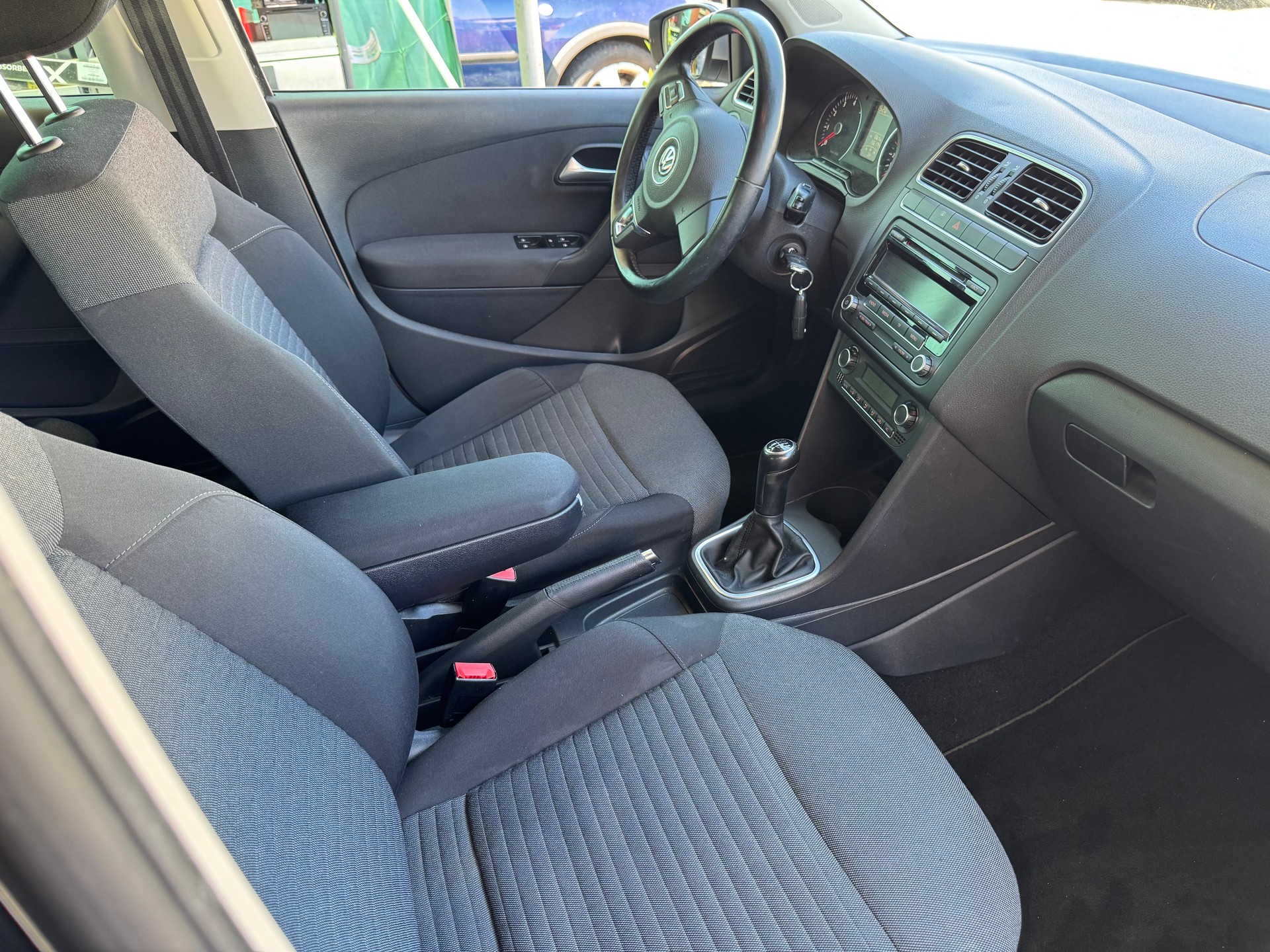 VW Polo 1.4 16V Trendline-image-10
