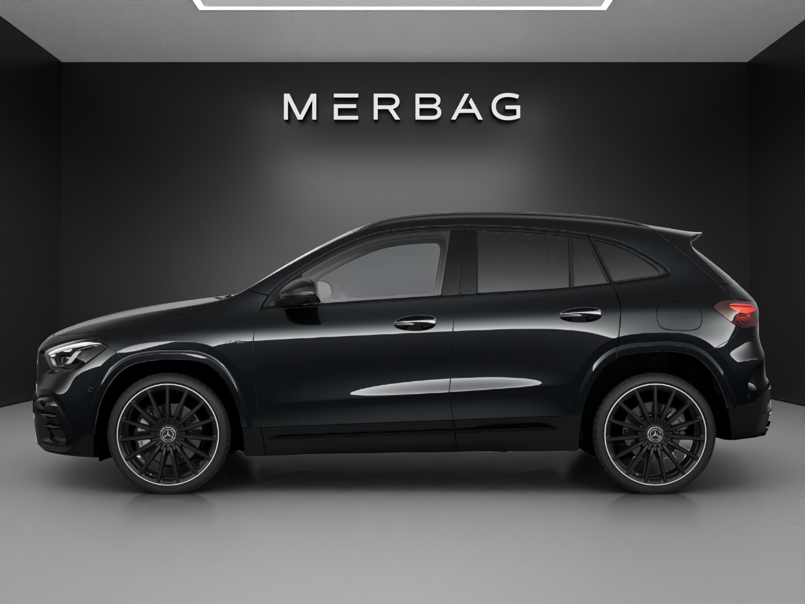 MERCEDES-BENZ GLA AMG 35 4Matic 8G-DCT-image-4