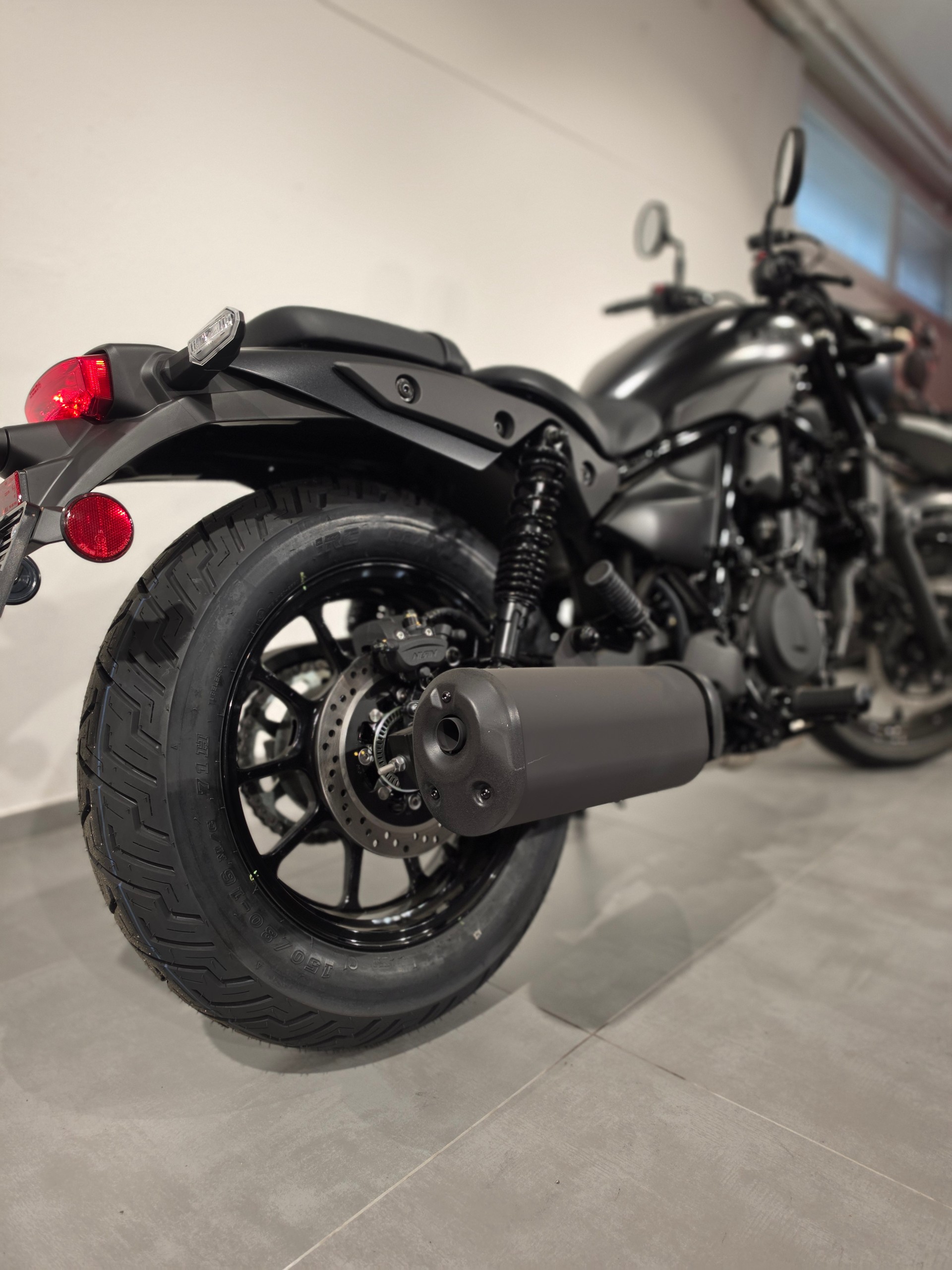 KAWASAKI Eliminator 500 SE-showroom-element-3
