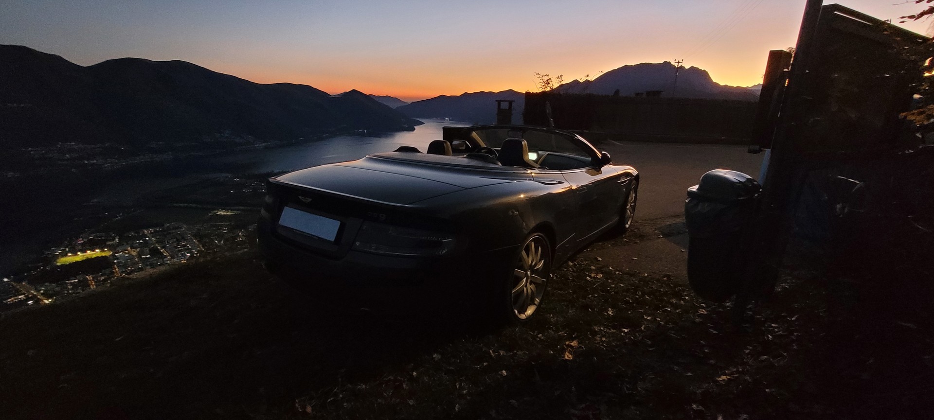 ASTON MARTIN DB9 Volante Touchtronic 2-image-7