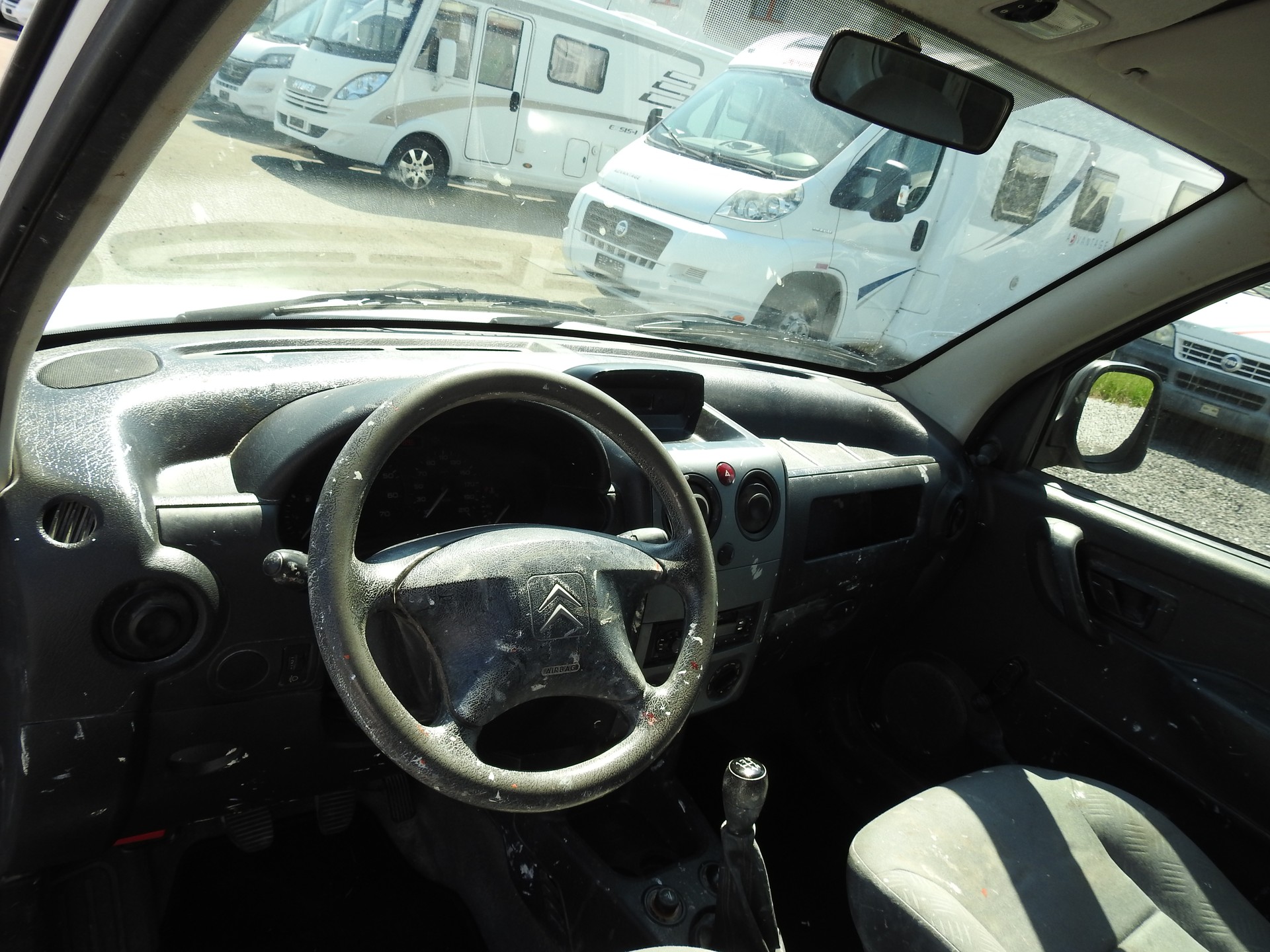 CITROEN Berlingo 1.4 600-image-12