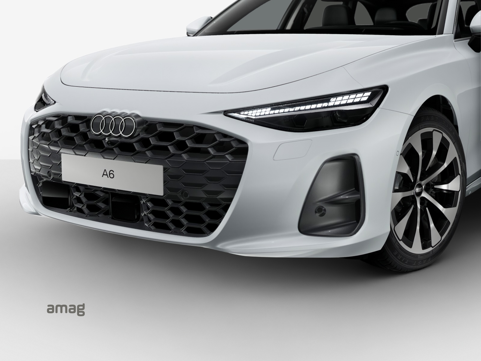 AUDI A6 Avant TDI quattro 150 kW S tronic-image-4