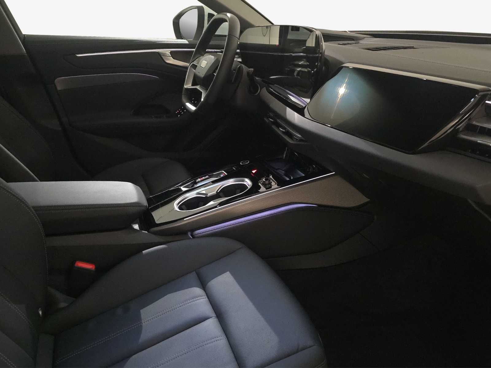 AUDI A6 Avant TDI quattro 150 kW S tronic-image-14