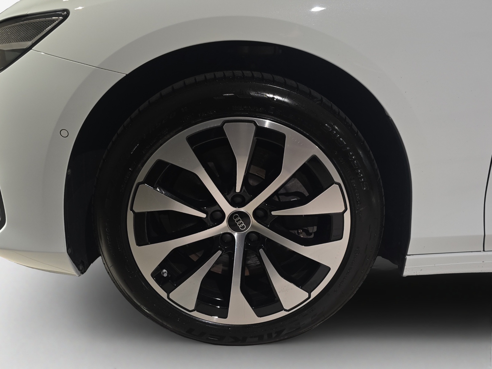 AUDI A6 Avant TDI quattro 150 kW S tronic-image-15
