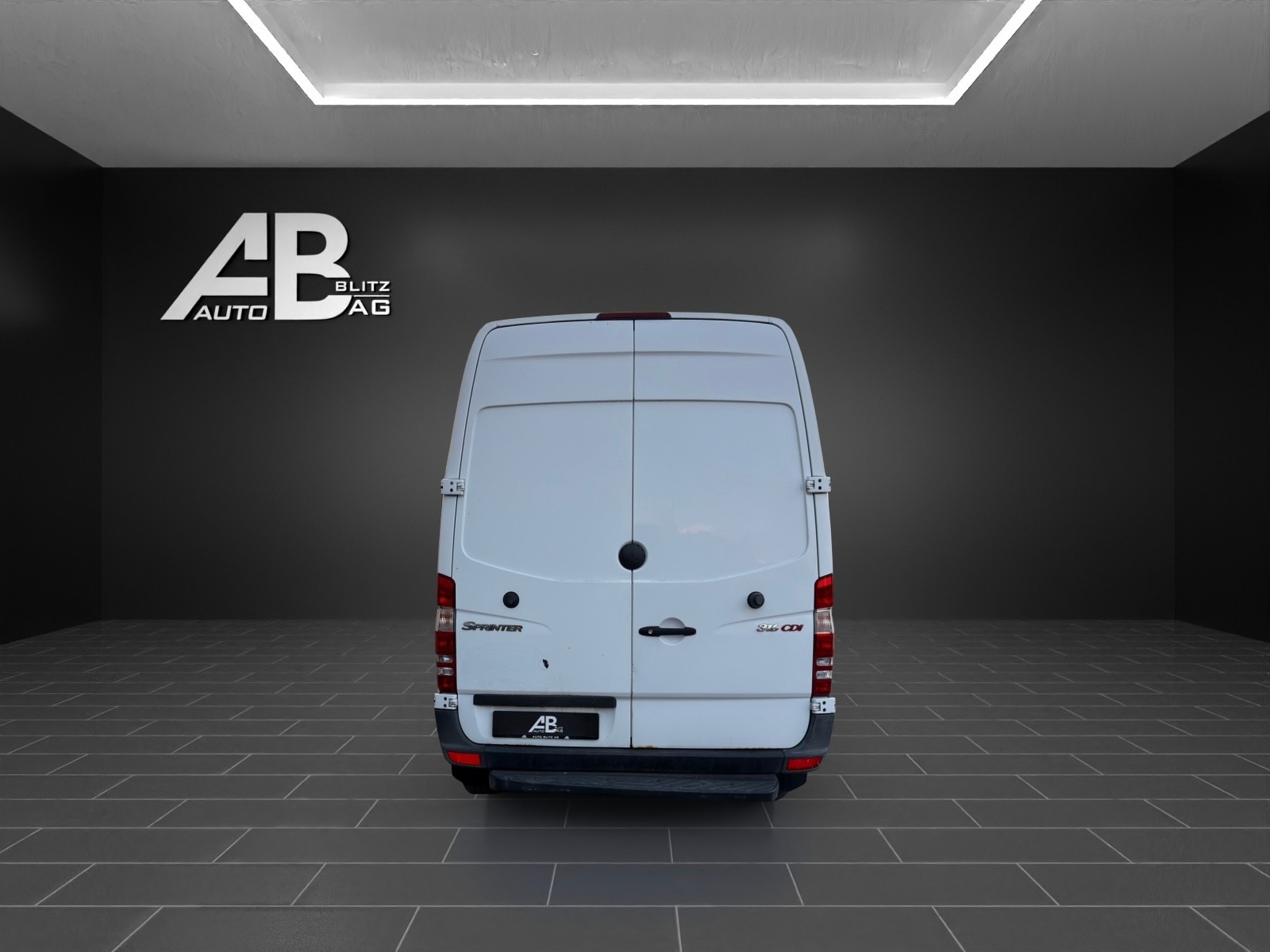 MERCEDES-BENZ Sprinter 316 CDI Standard mit 163 PS * Nutzlast 1110 Kg *-image-3