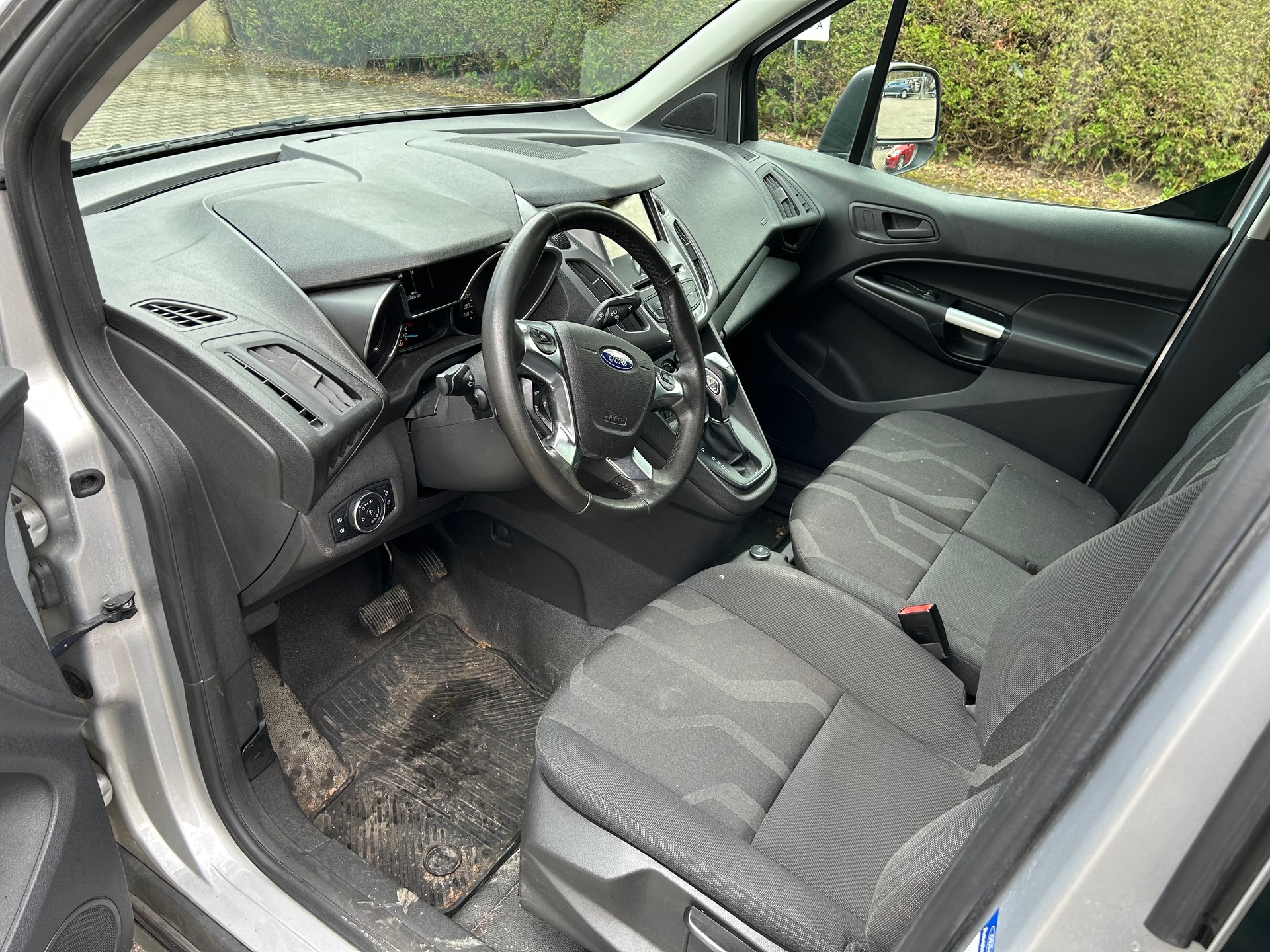 FORD Transit Connect Van T210 1.5 TDCi Ambiente A-image-8