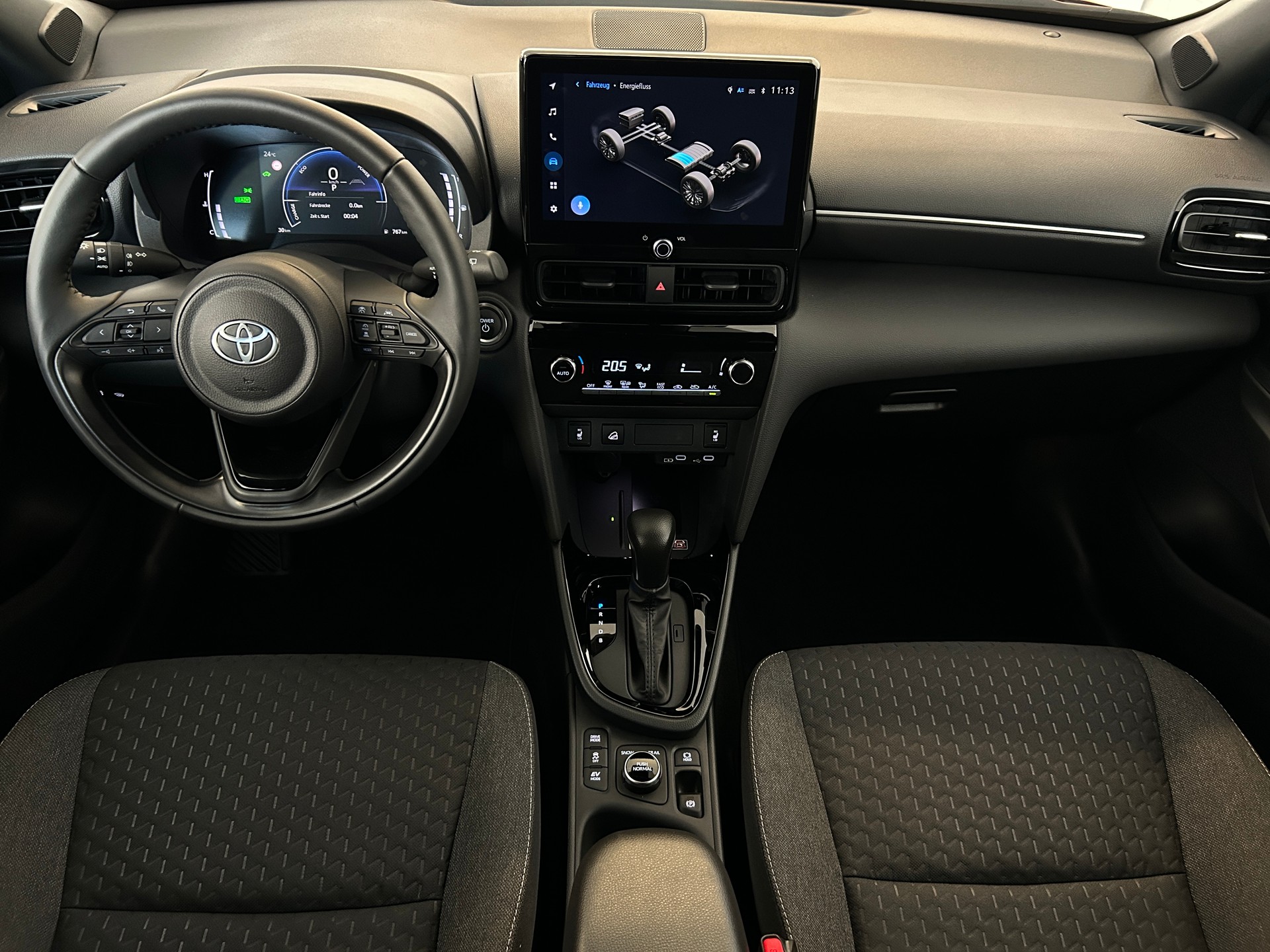 TOYOTA Yaris Cross 1.5 Trend AWDi e-CVT-image-6