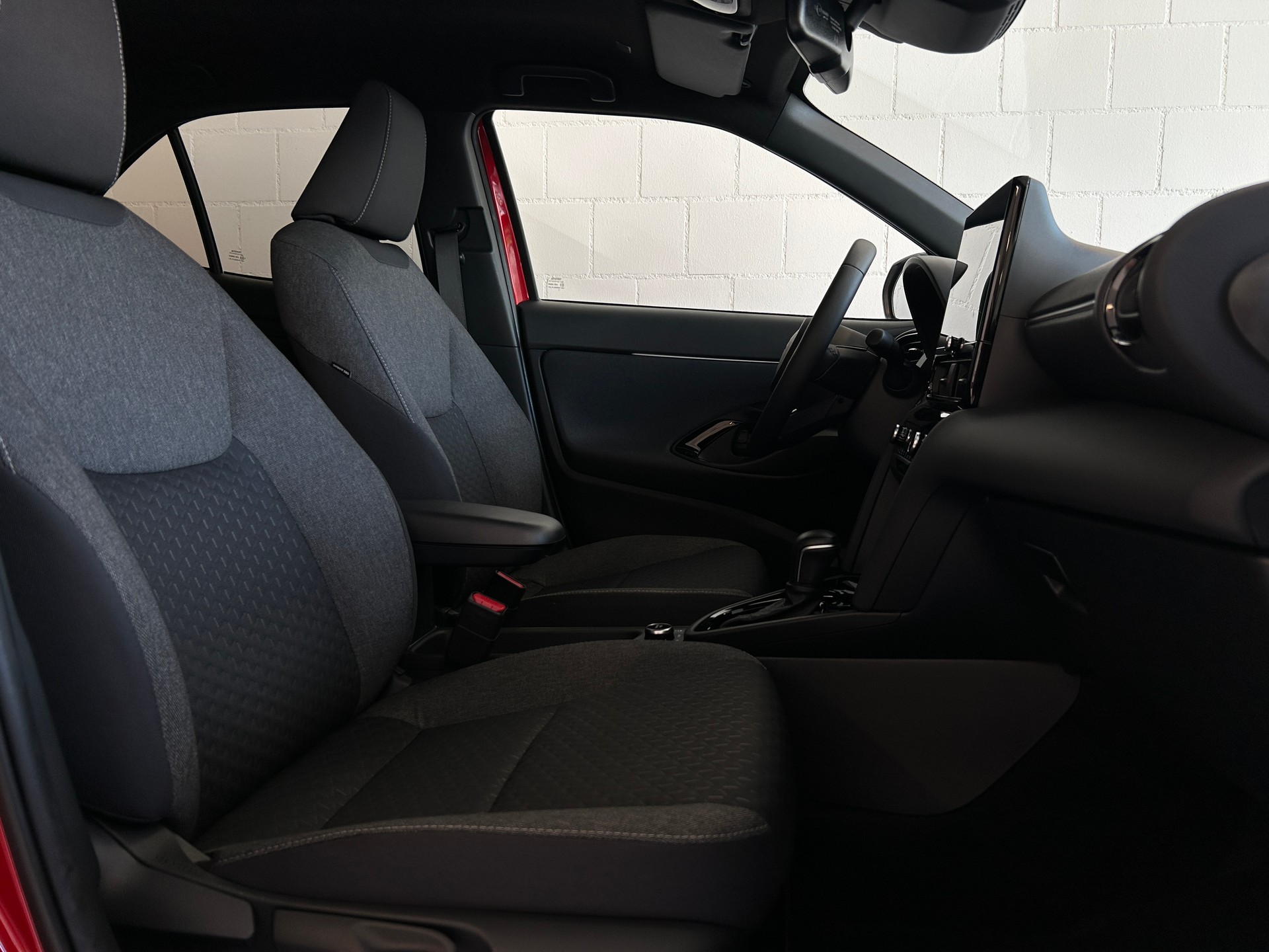 TOYOTA Yaris Cross 1.5 Trend AWDi e-CVT-image-9