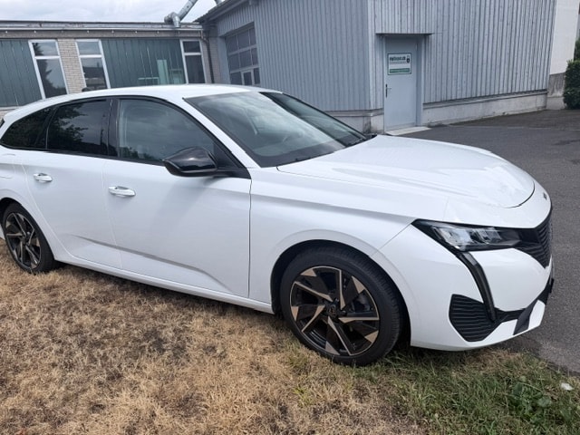 PEUGEOT 308 SW 1.5 BlueHDI Active Pack EAT8-image-6