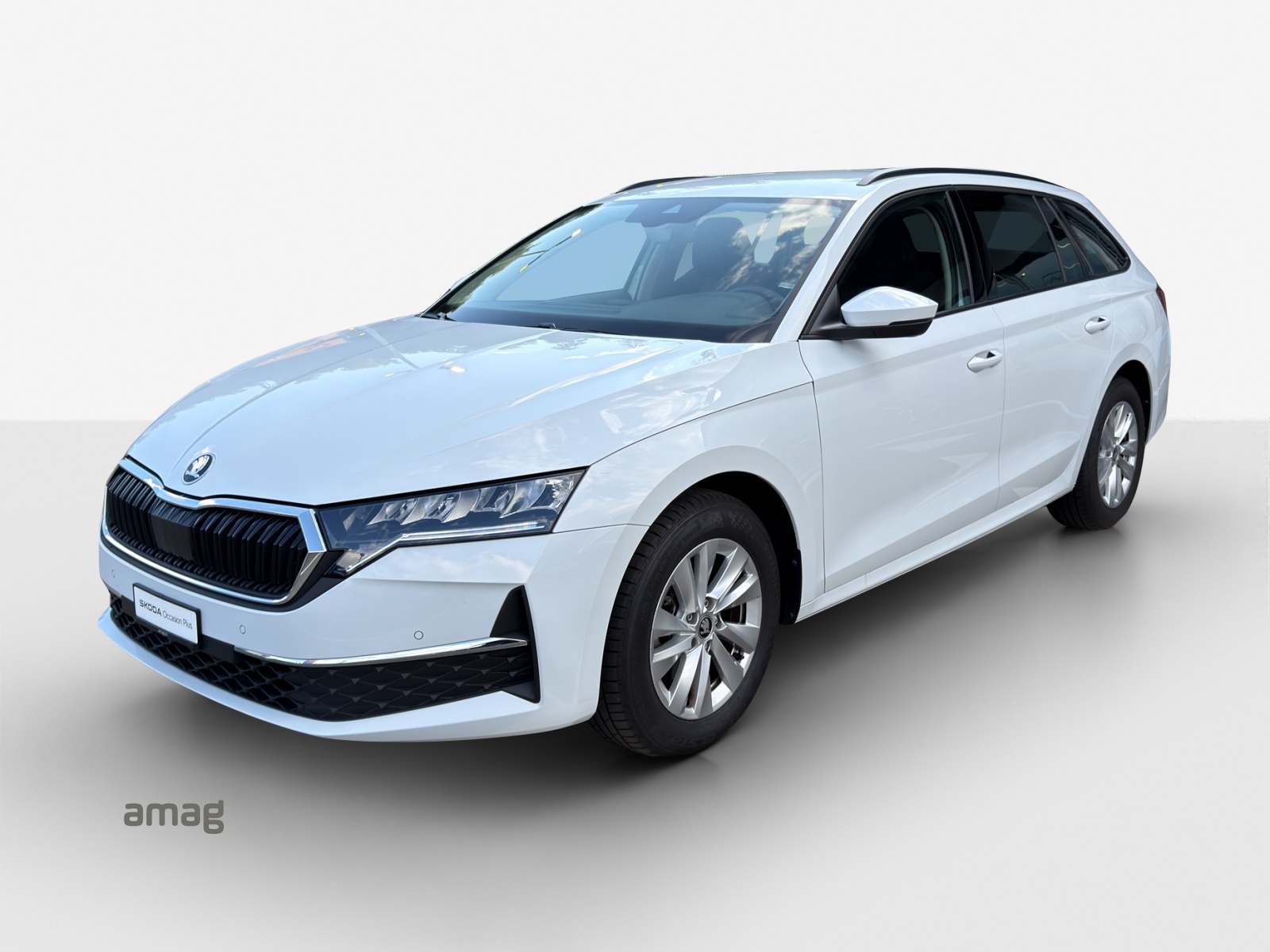 SKODA Octavia Combi 1.5 TSI mHEV DSG Dynamic-image-0