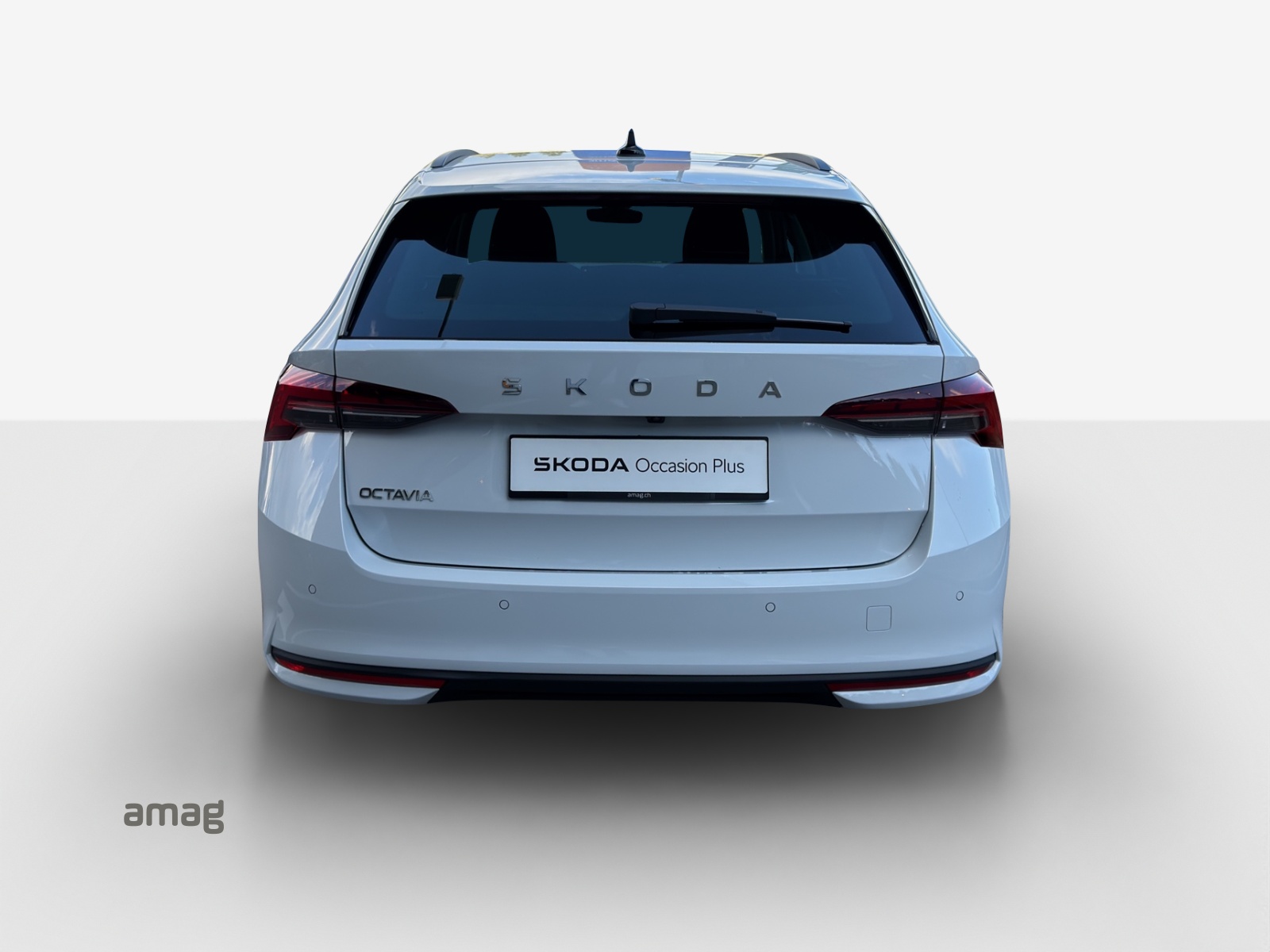 SKODA Octavia Combi 1.5 TSI mHEV DSG Dynamic-image-3