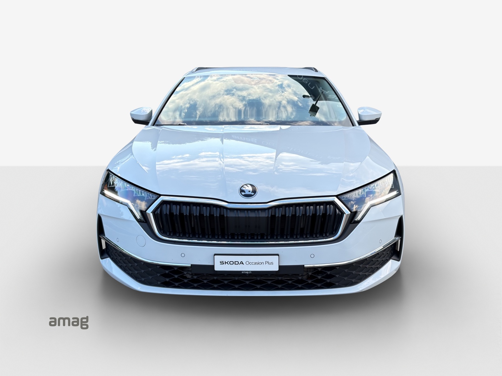 SKODA Octavia Combi 1.5 TSI mHEV DSG Dynamic-image-6