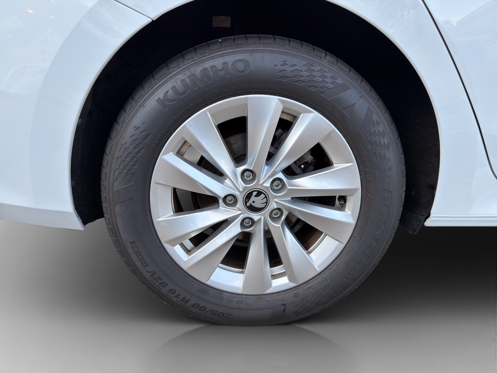 SKODA Octavia Combi 1.5 TSI mHEV DSG Dynamic-image-13