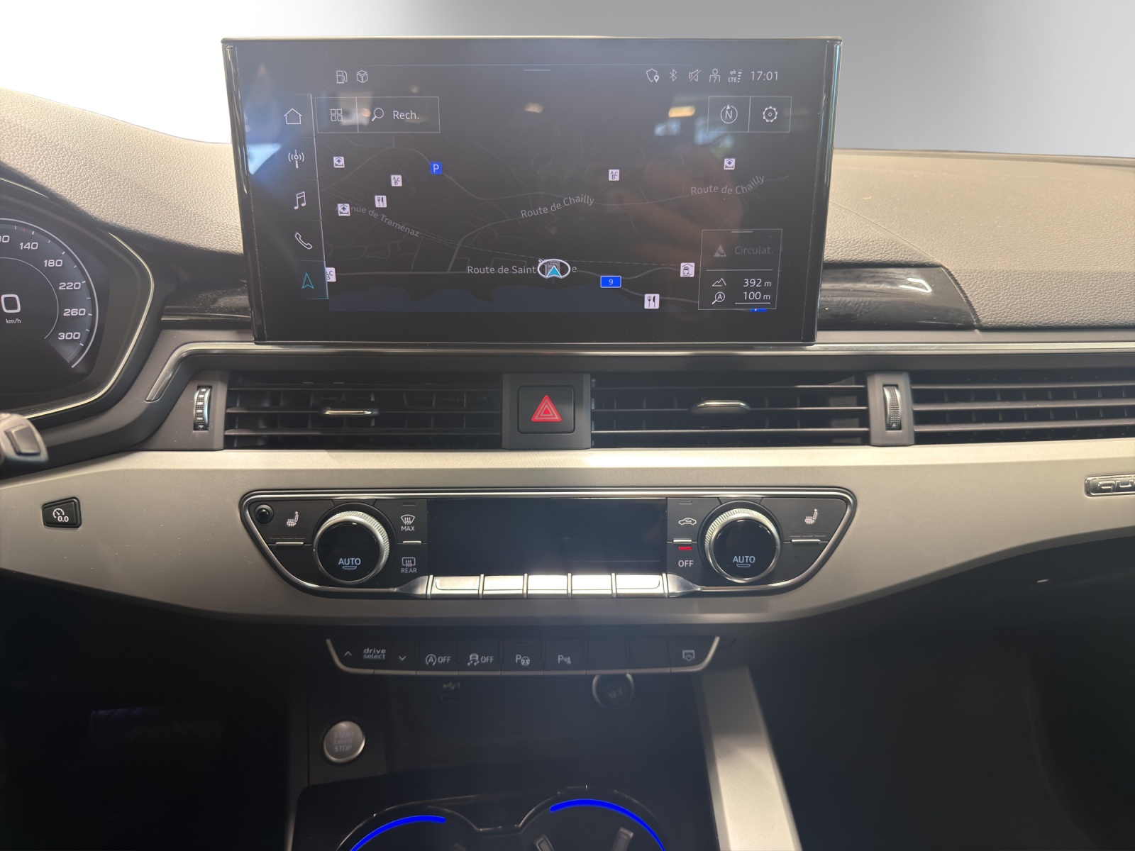 AUDI A4 Avant 40 adv S-tro qua-image-10
