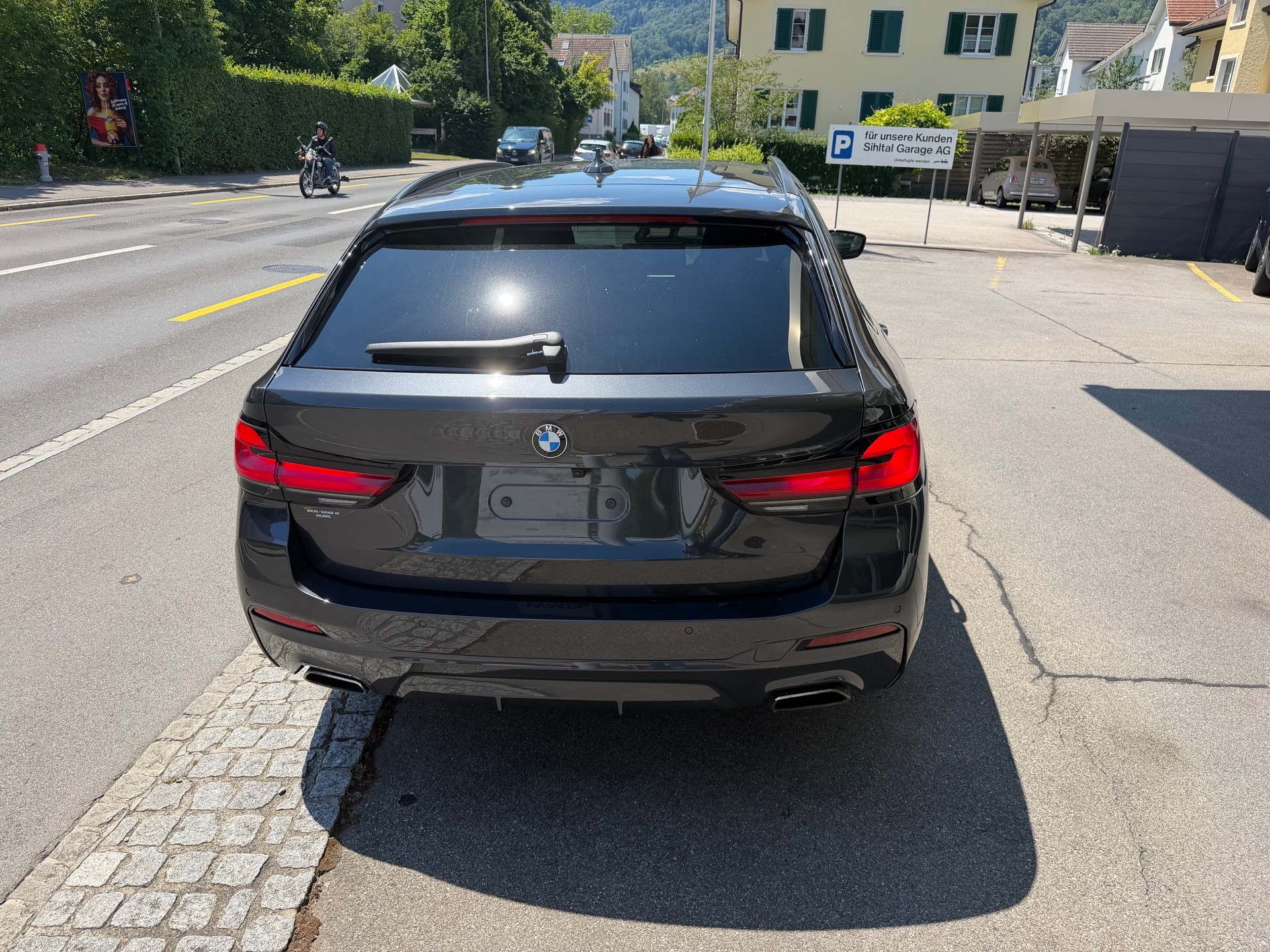 BMW 540d xDrive 48V Touring M Sport Steptronic-image-3