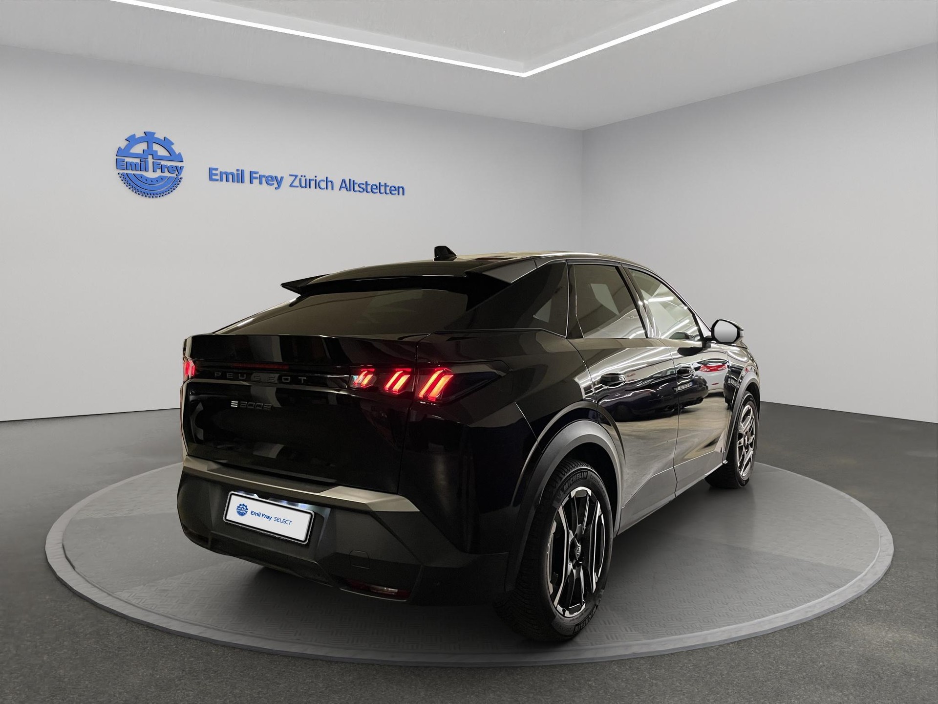 PEUGEOT 3008 e-Allure-showroom-element-2