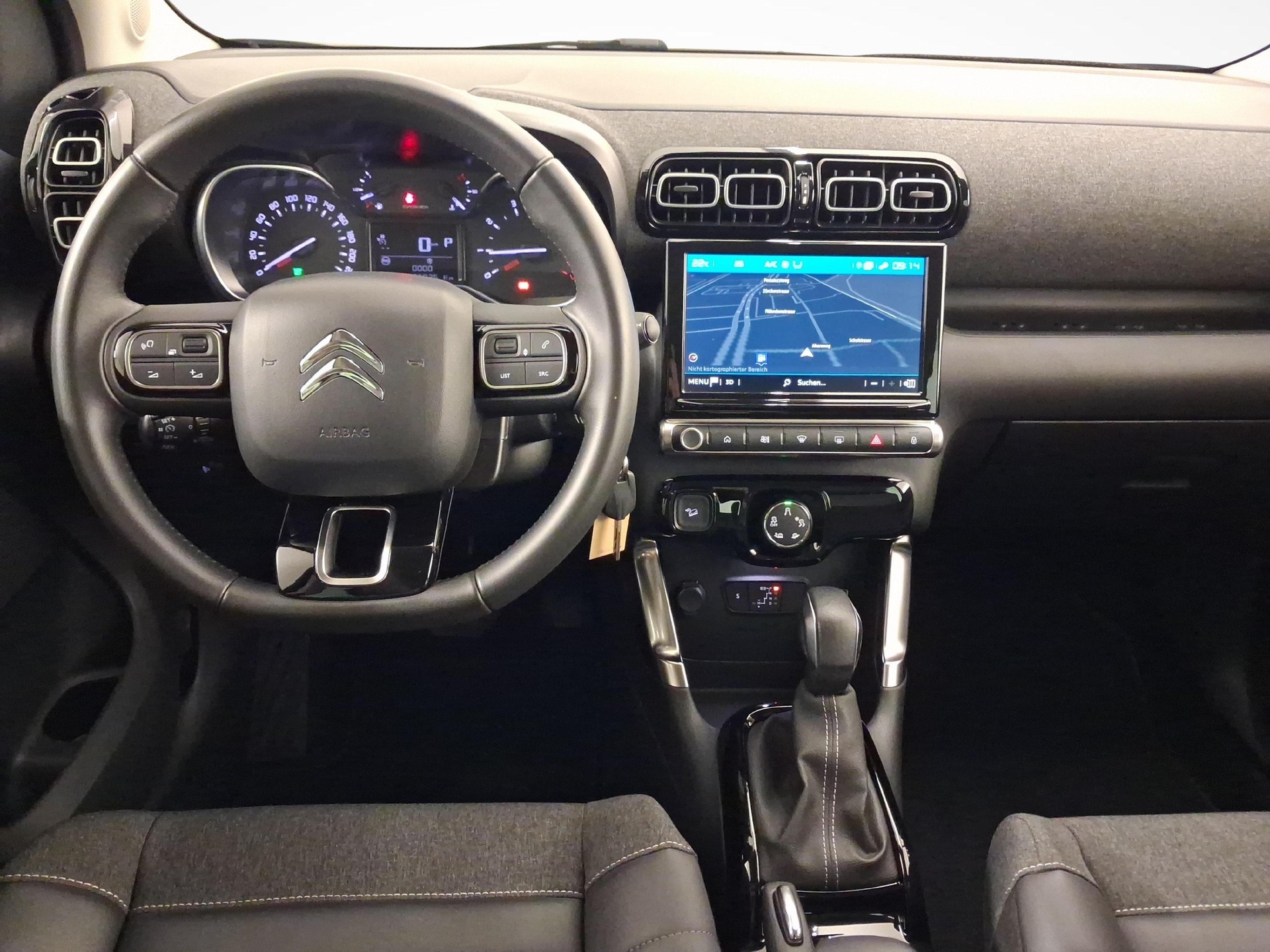 CITROEN C3 Aircross 1.2 PureTech 130 Shine-image-8