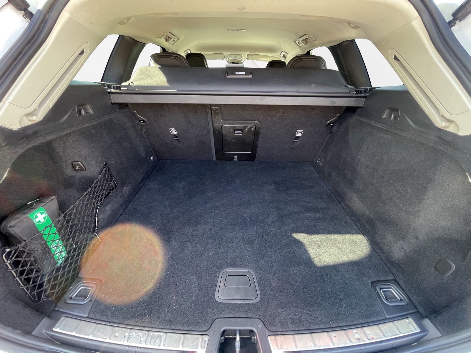 VOLVO XC60 2.0 B5 MH Plus Dark AWD-image-14