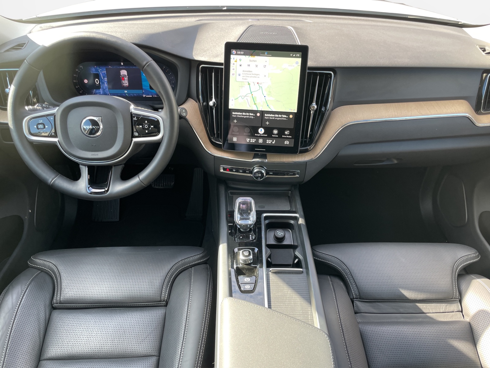 VOLVO XC60 2.0 B5 MH Plus Dark AWD-image-10