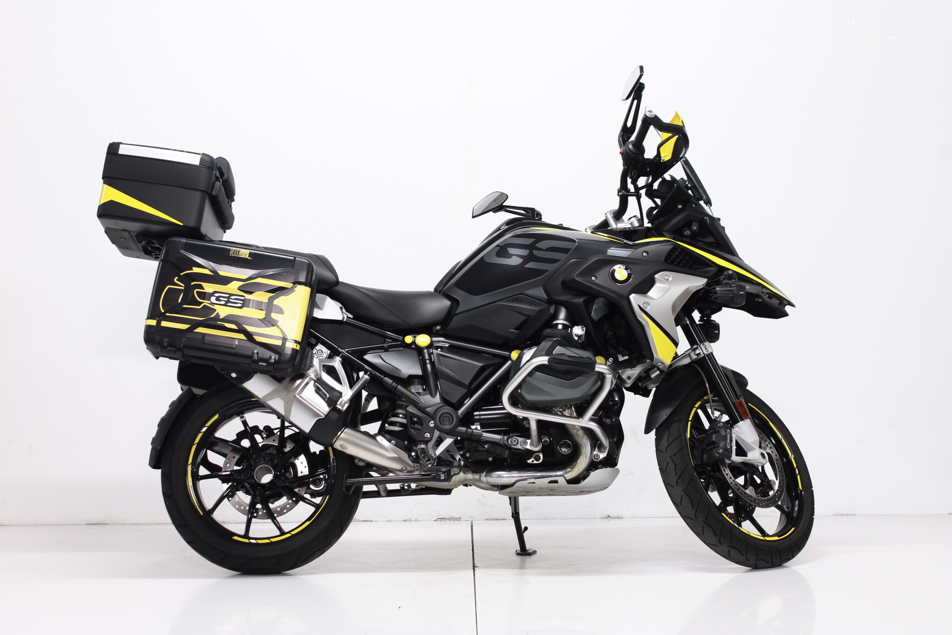 BMW R 1250 GS Triple Black-showroom-element-1