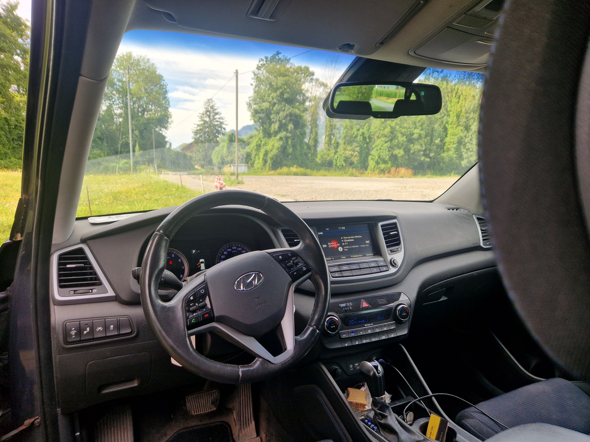 HYUNDAI Tucson 1.6 TGDI Plena 4WD Automatic-image-7