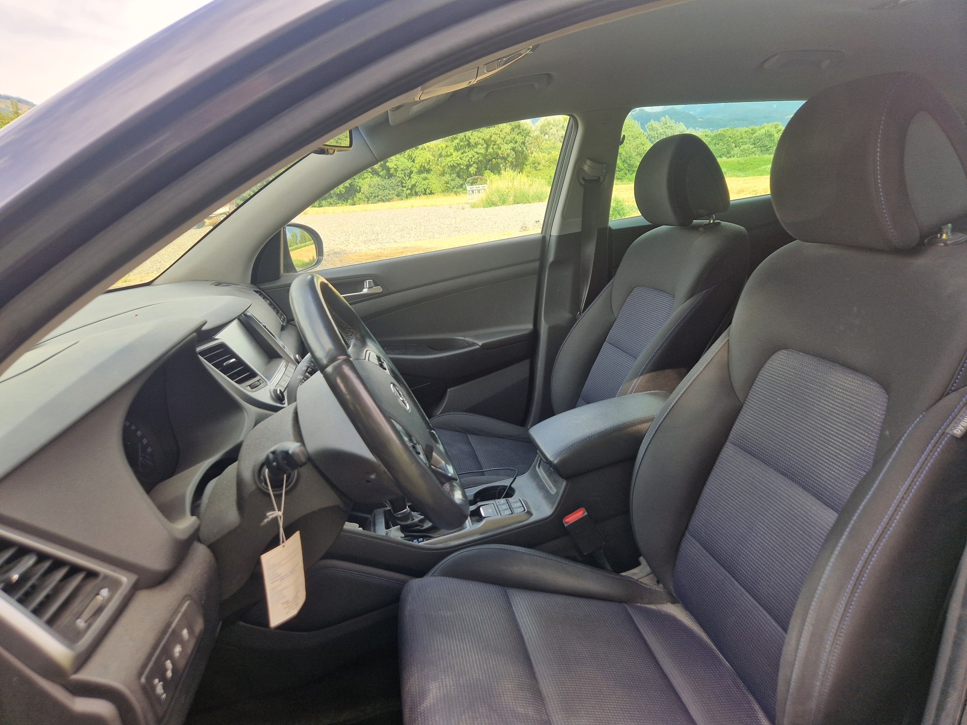 HYUNDAI Tucson 1.6 TGDI Plena 4WD Automatic-image-8