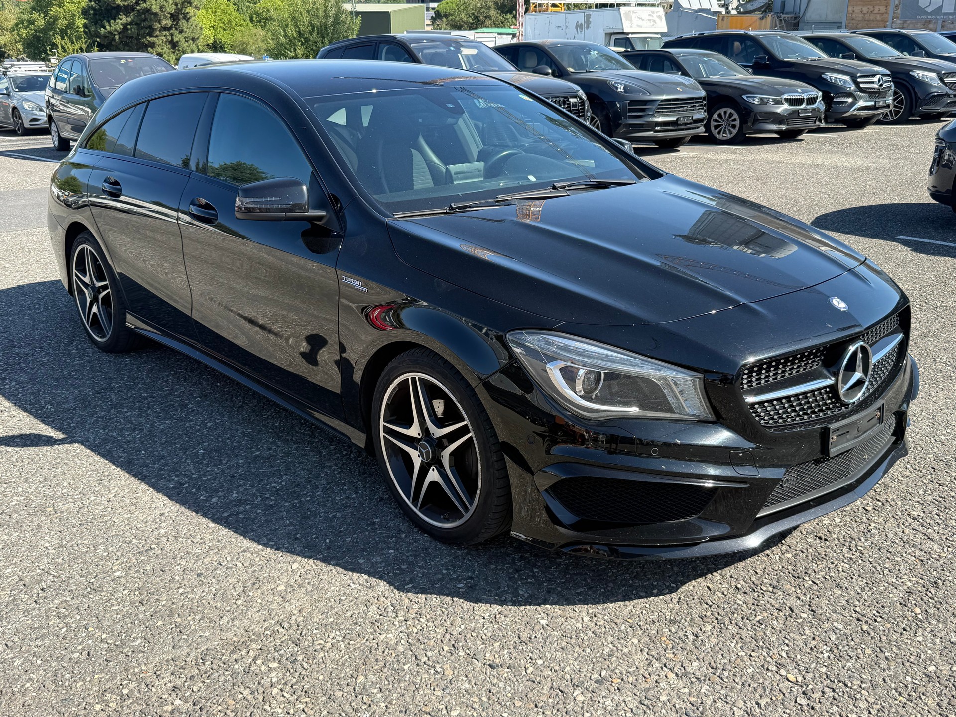 MERCEDES-BENZ CLA Shooting Brake 200 AMG Line 7G-DCT-image-1