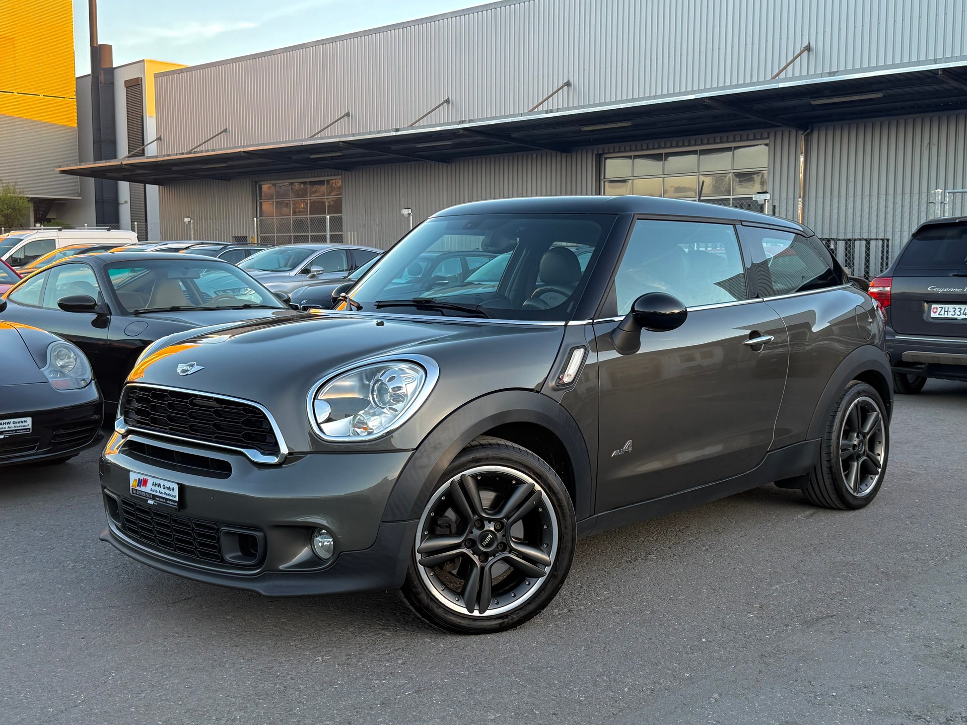 MINI Paceman Cooper S ALL4 Steptronic / Frisch ab MFK / 1 Jahr Garantie / harman/kardon / Navi / Leder / Xenon-image-0