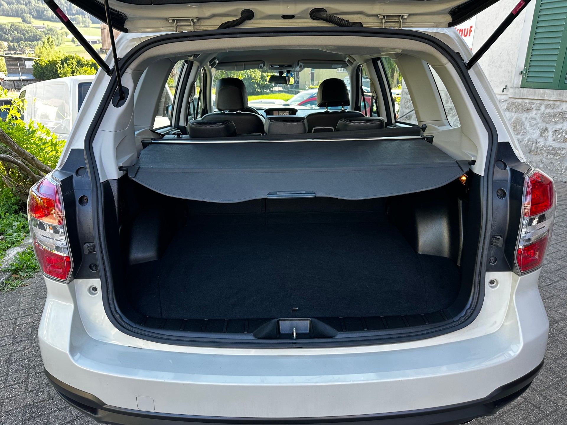 SUBARU Forester 2.0XT Sport Lineartronic-image-12