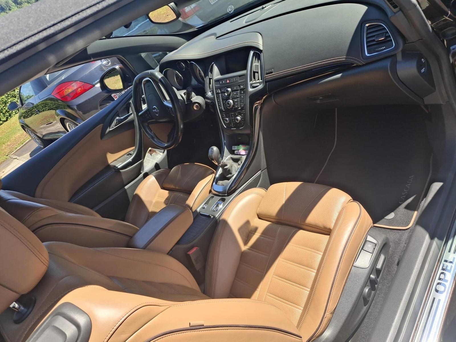 OPEL CASCADA-image-1