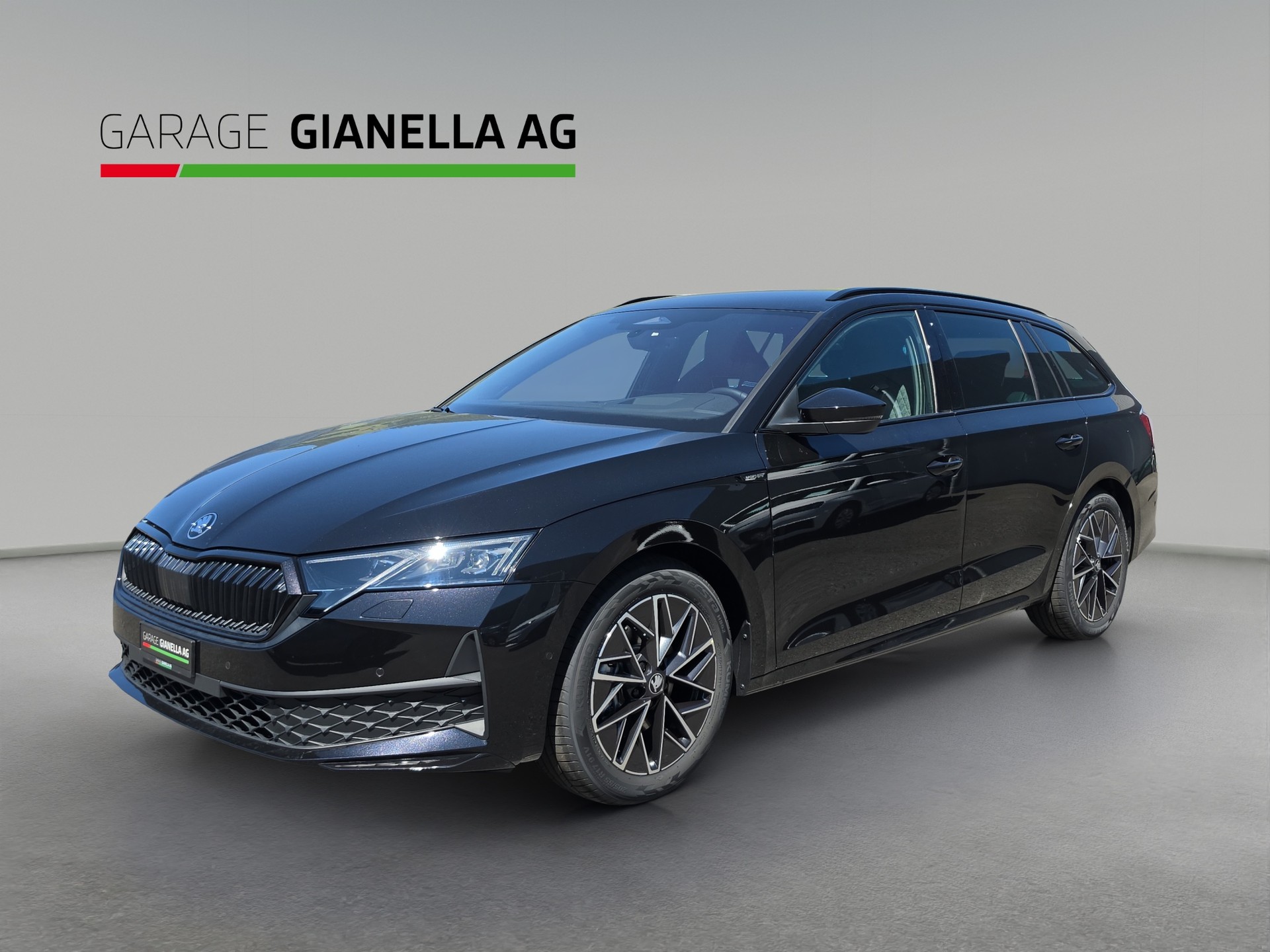 SKODA Octavia Combi 2.0 TSI DSG Dynamic 4x4