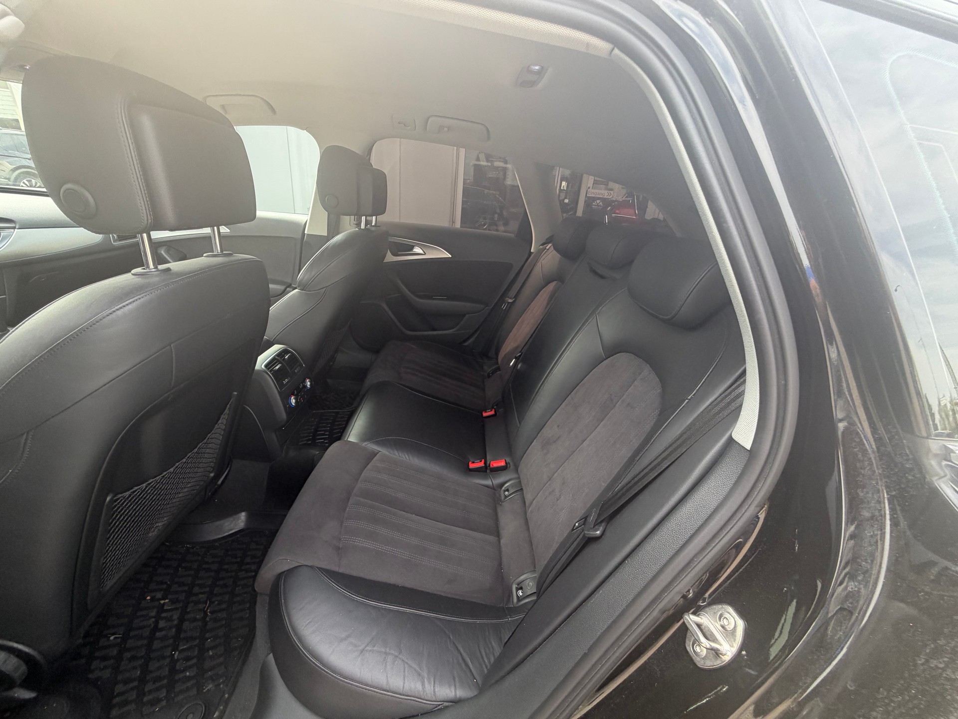 AUDI A6 Avant 2.0 TDI S-tronic-image-11