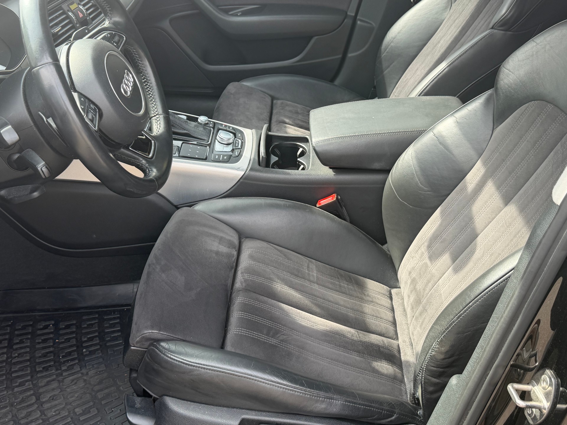 AUDI A6 Avant 2.0 TDI S-tronic-image-13