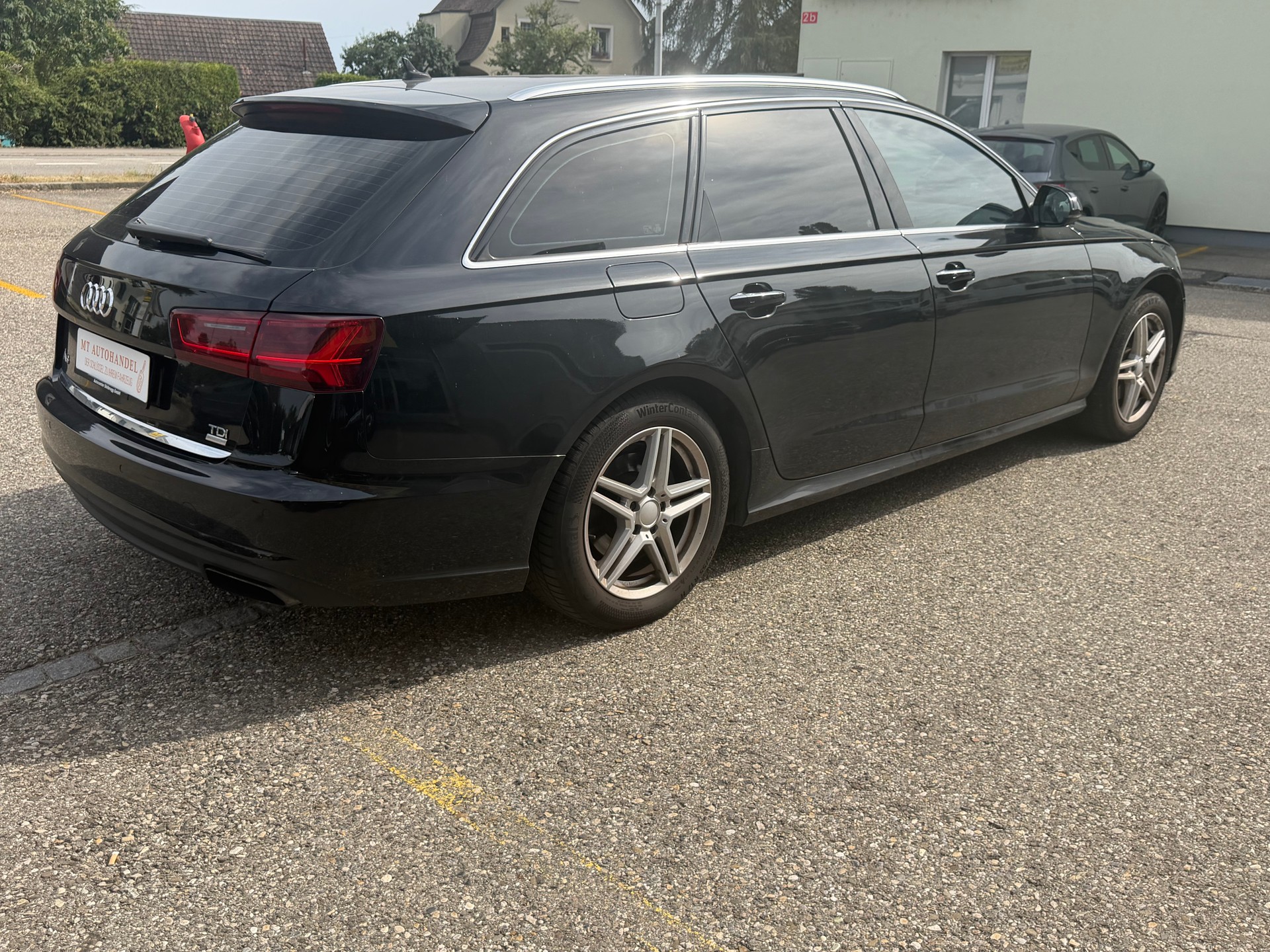 AUDI A6 Avant 2.0 TDI S-tronic-image-5