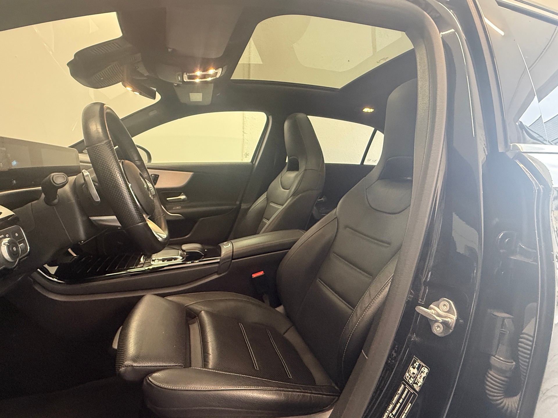 MERCEDES-BENZ A 250 4Matic AMG Line 4Matic 7G-DCT Ab 350.- pro Monat Sitzbelüftung uvm-image-9