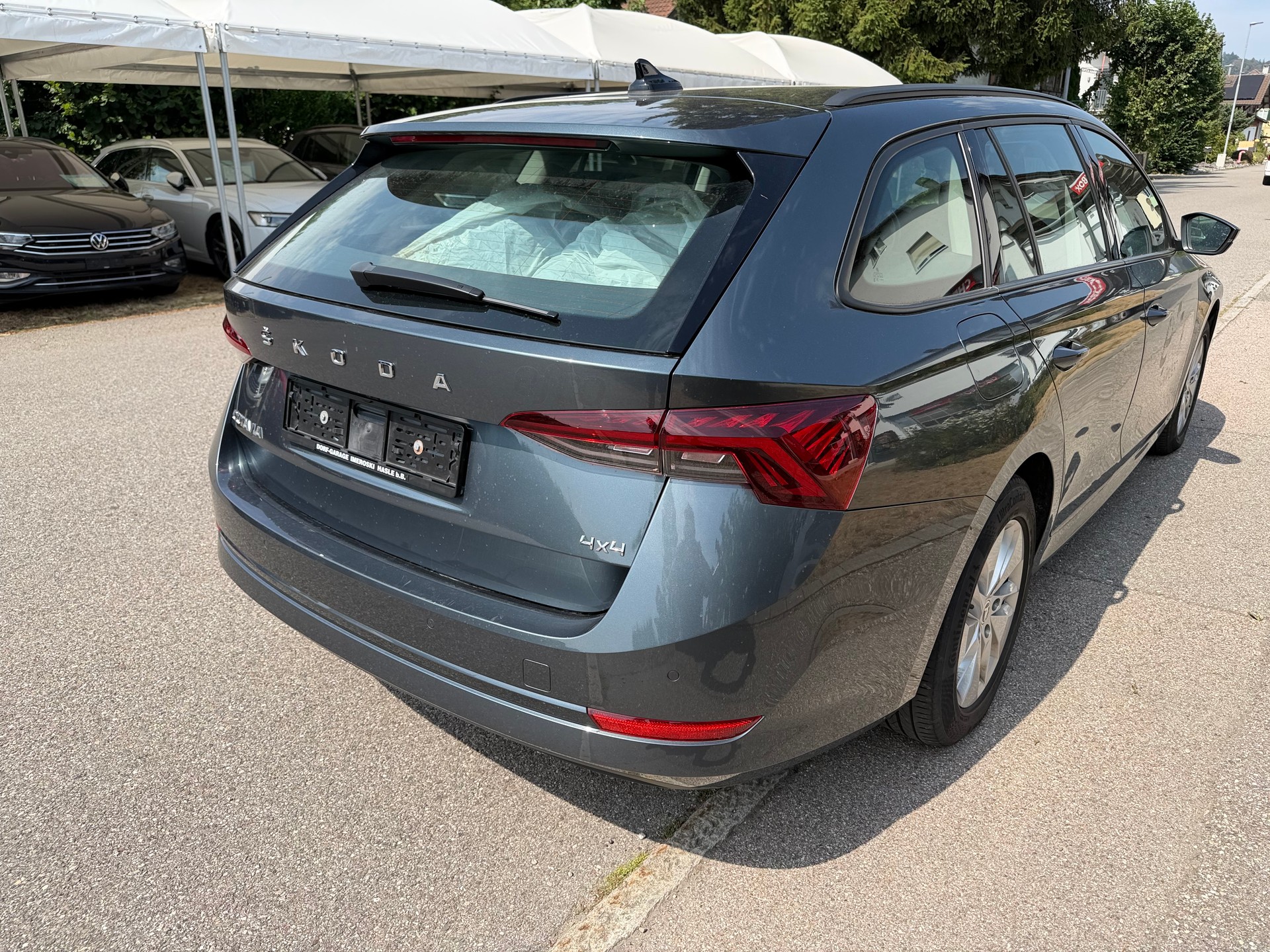 SKODA Octavia Combi 2.0 TDI DSG Ambition 4x4-image-5