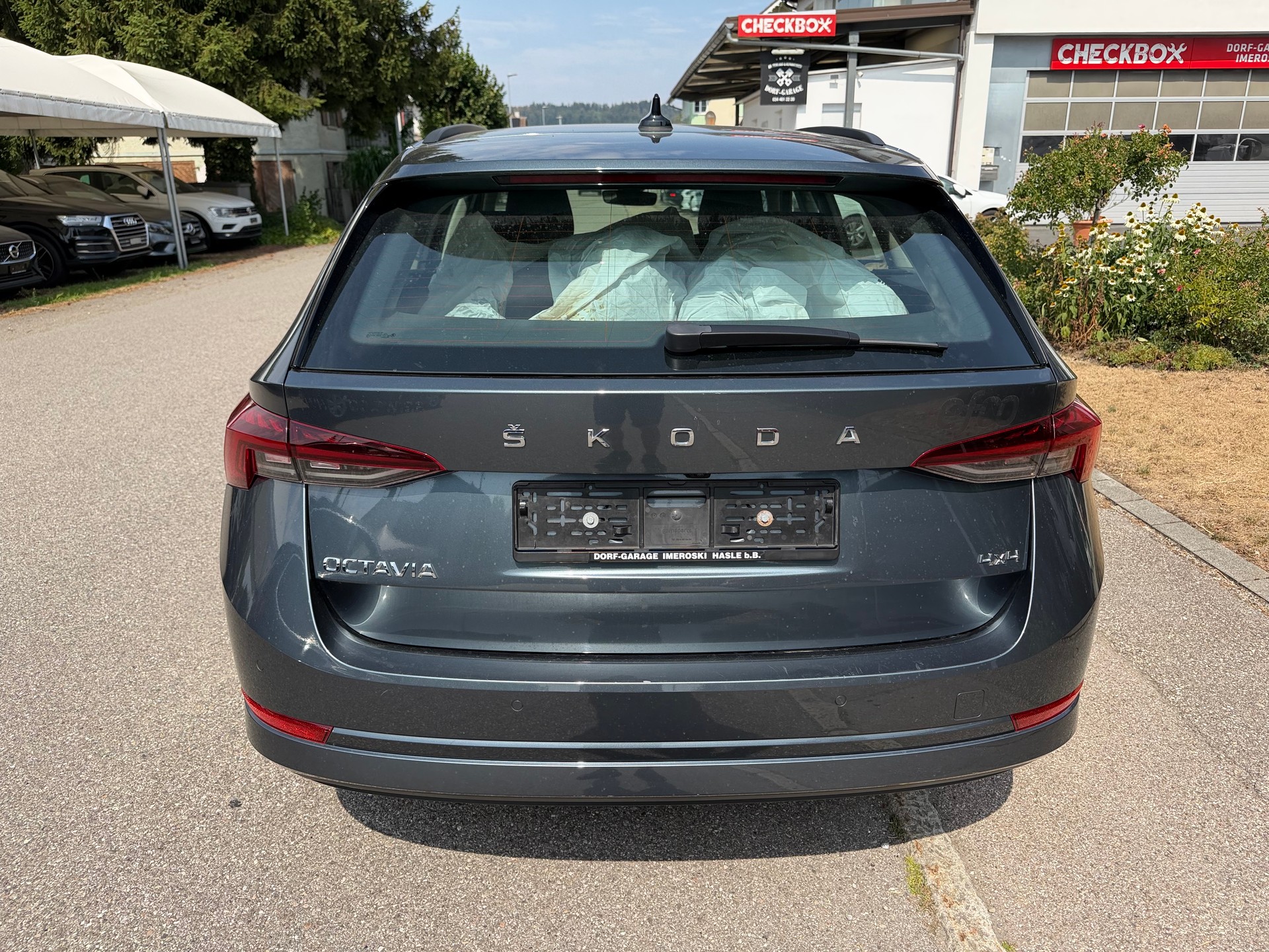 SKODA Octavia Combi 2.0 TDI DSG Ambition 4x4-image-6