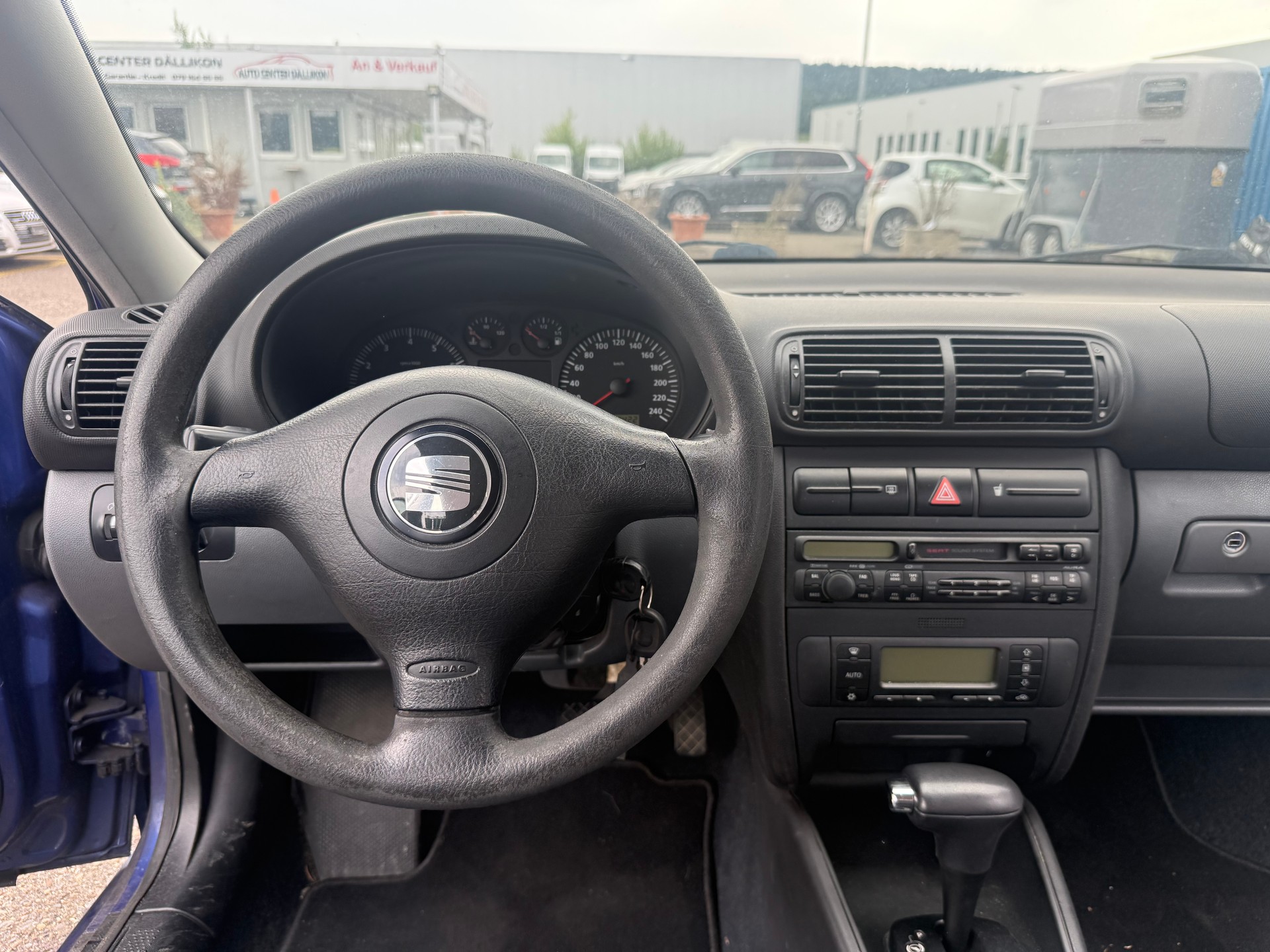 SEAT Leon 1.8 Signo Automat-image-2