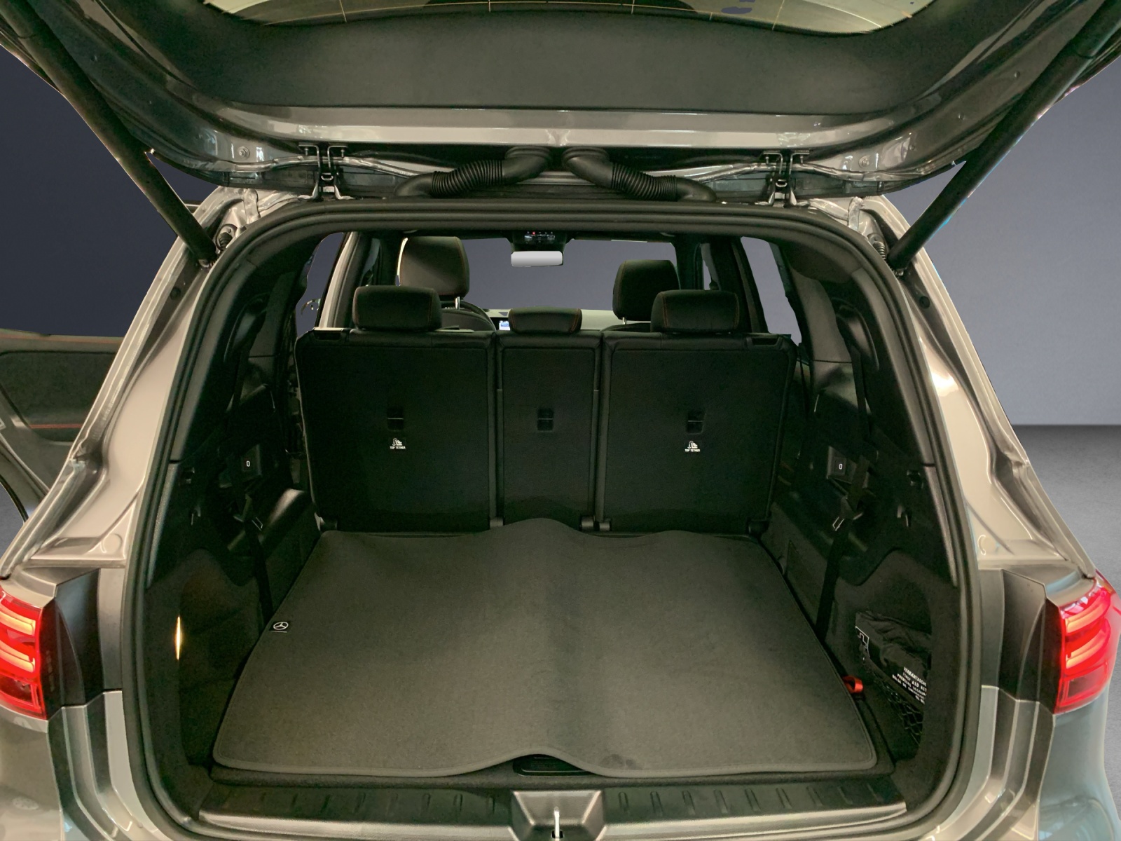 MERCEDES-BENZ GLB 250 4MATIC-image-11