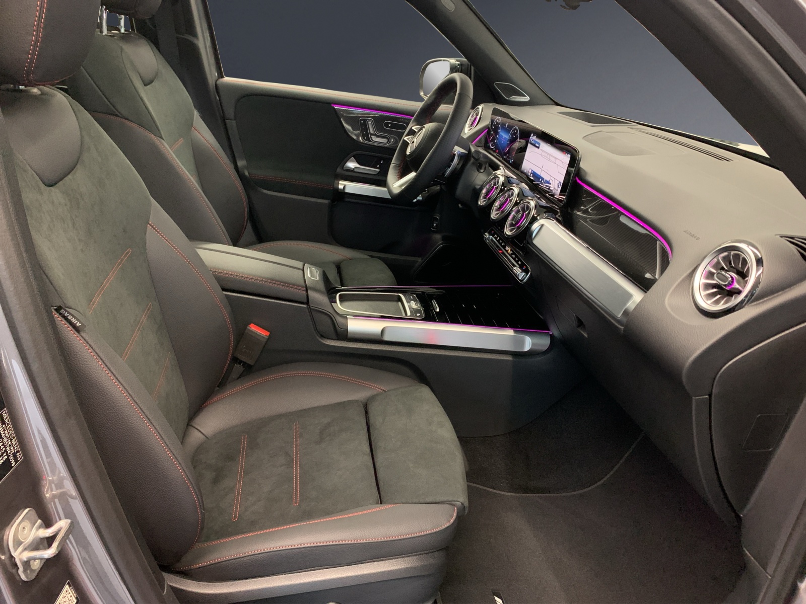 MERCEDES-BENZ GLB 250 4MATIC-image-7
